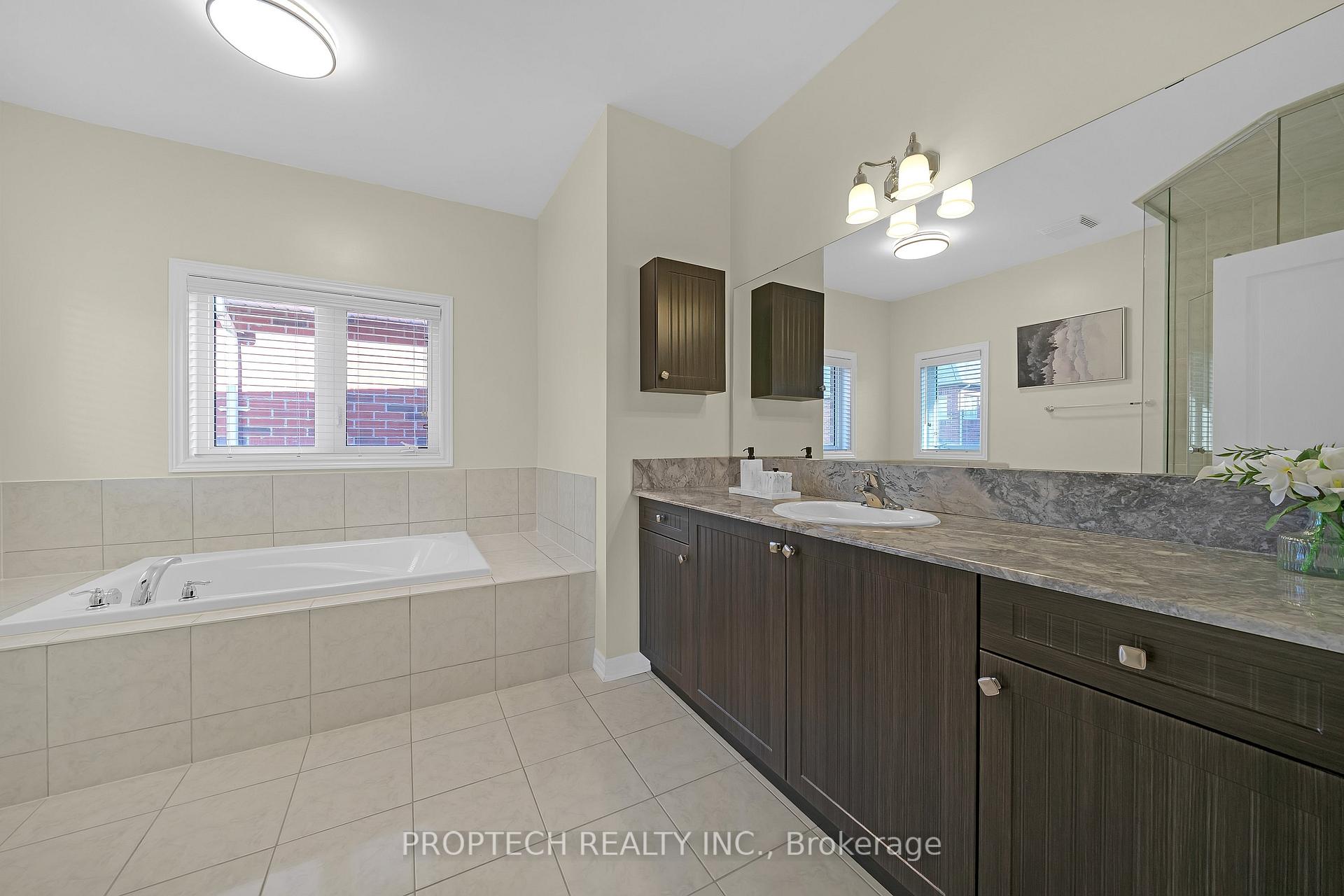 Photo 26 of 74 Manila Avenue, Markham, Berczy — HOMEH