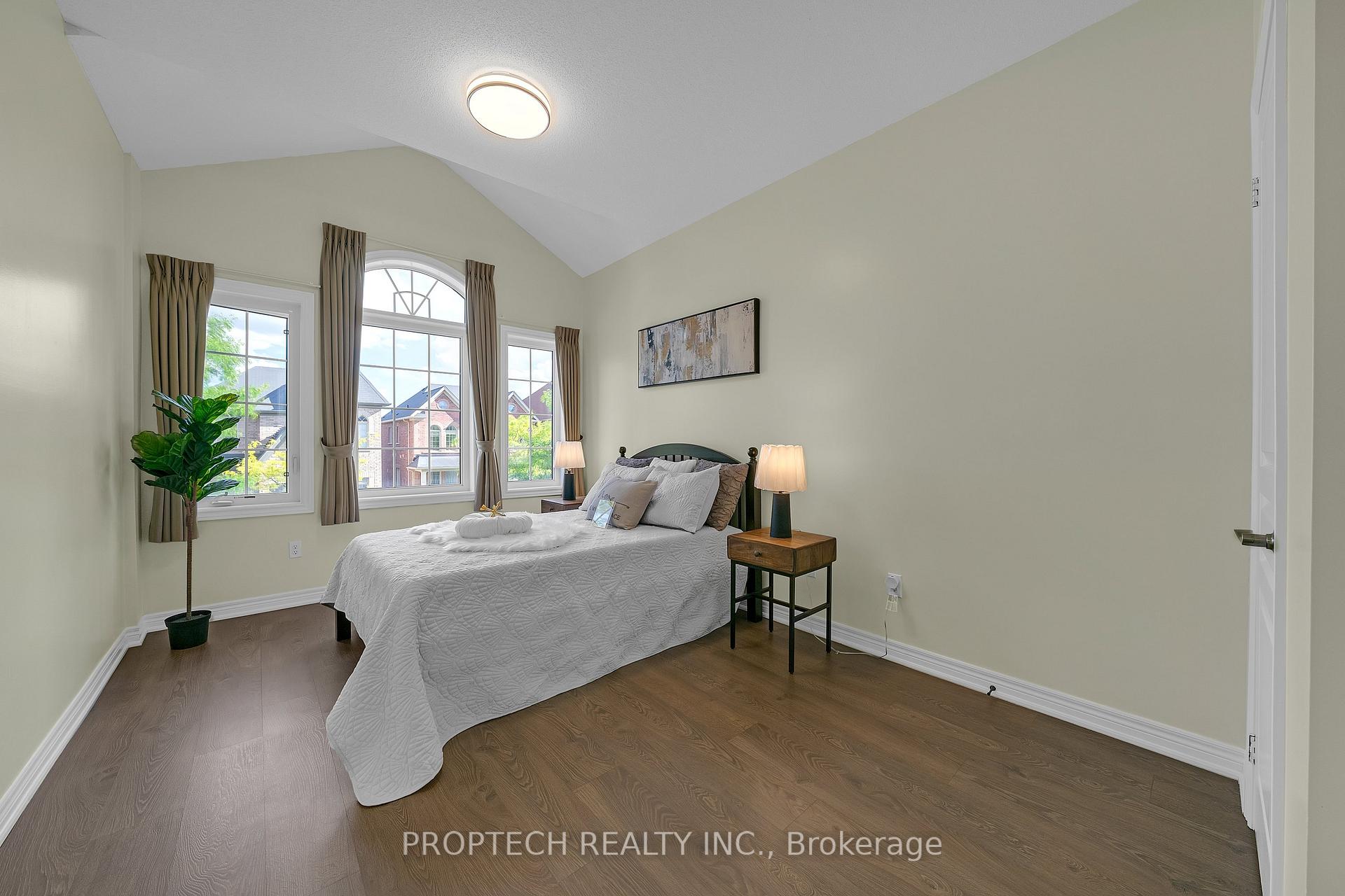 Photo 30 of 74 Manila Avenue, Markham, Berczy — HOMEH