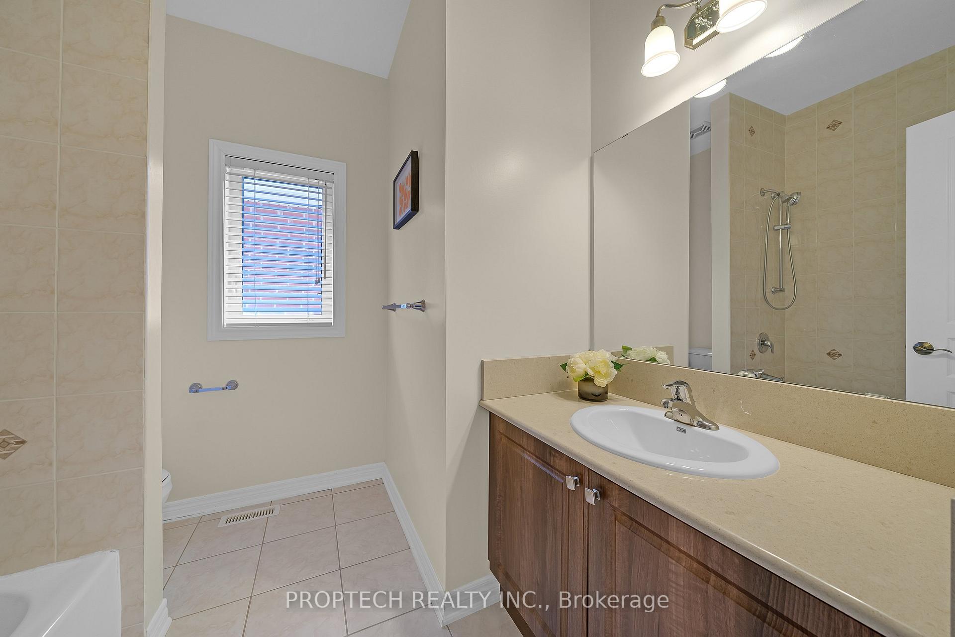 Photo 34 of 74 Manila Avenue, Markham, Berczy — HOMEH