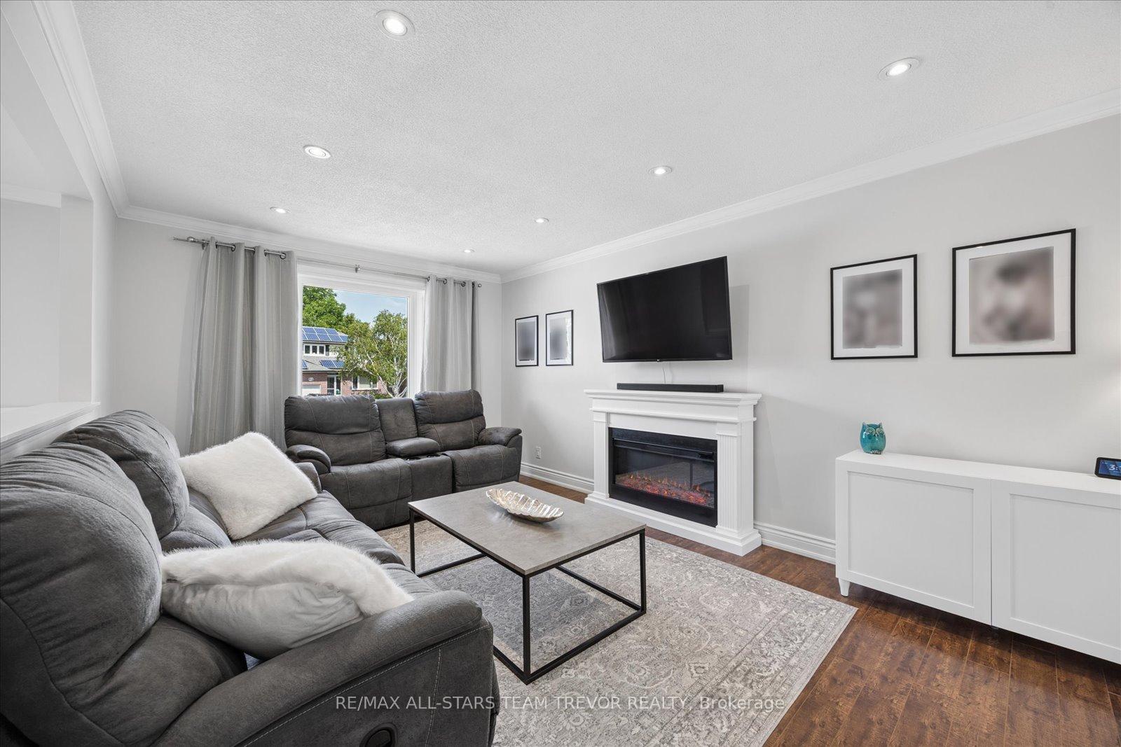 Photo 2 of 46 Windover Drive, Georgina, Keswick South — HOMEH