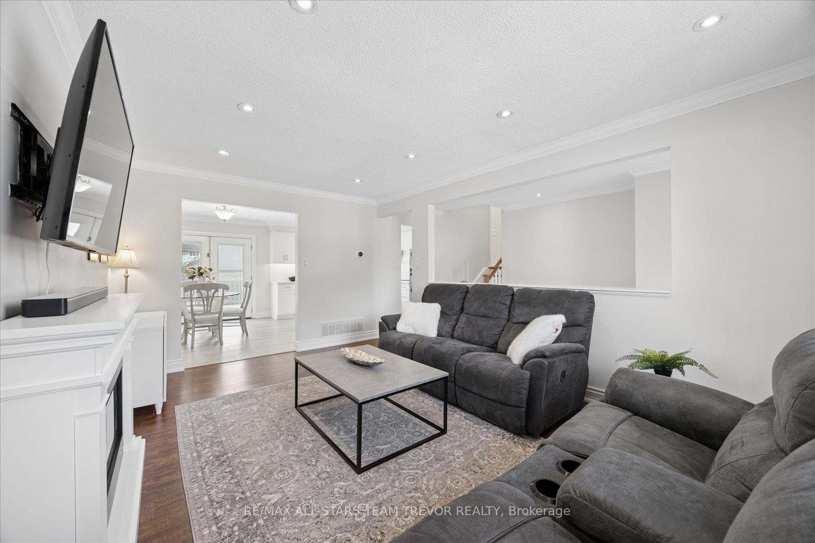 Photo 4 of 46 Windover Drive, Georgina, Keswick South — HOMEH