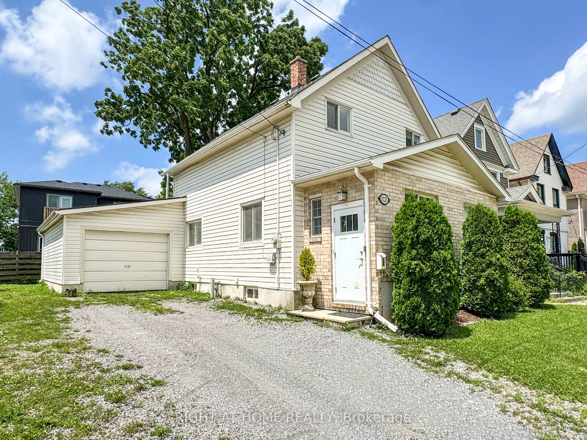 Photo 8 of 5223 Palmer Avenue, Niagara Falls, Downtown — HOMEH