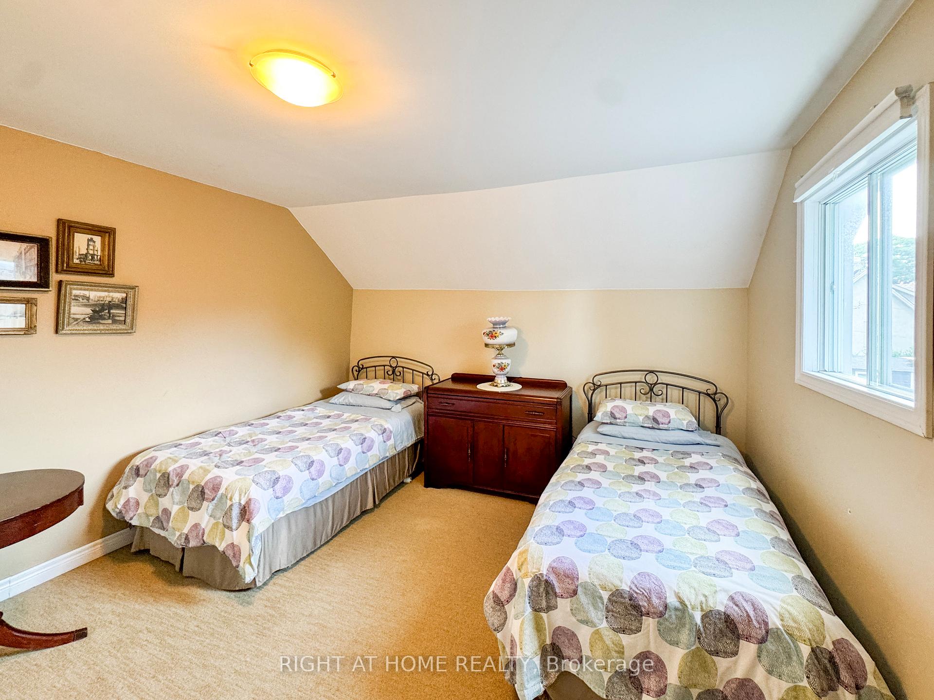 Photo 33 of 5223 Palmer Avenue, Niagara Falls, Downtown — HOMEH