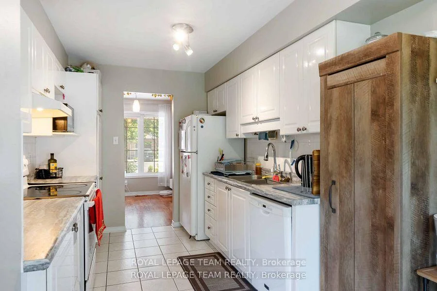 Photo 37 of 16 Cohen Avenue, Ottawa, Kanata - Katimavik — HOMEH