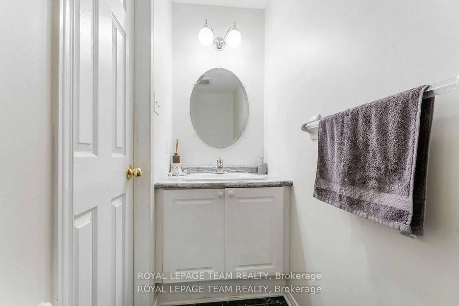 Photo 39 of 16 Cohen Avenue, Ottawa, Kanata - Katimavik — HOMEH