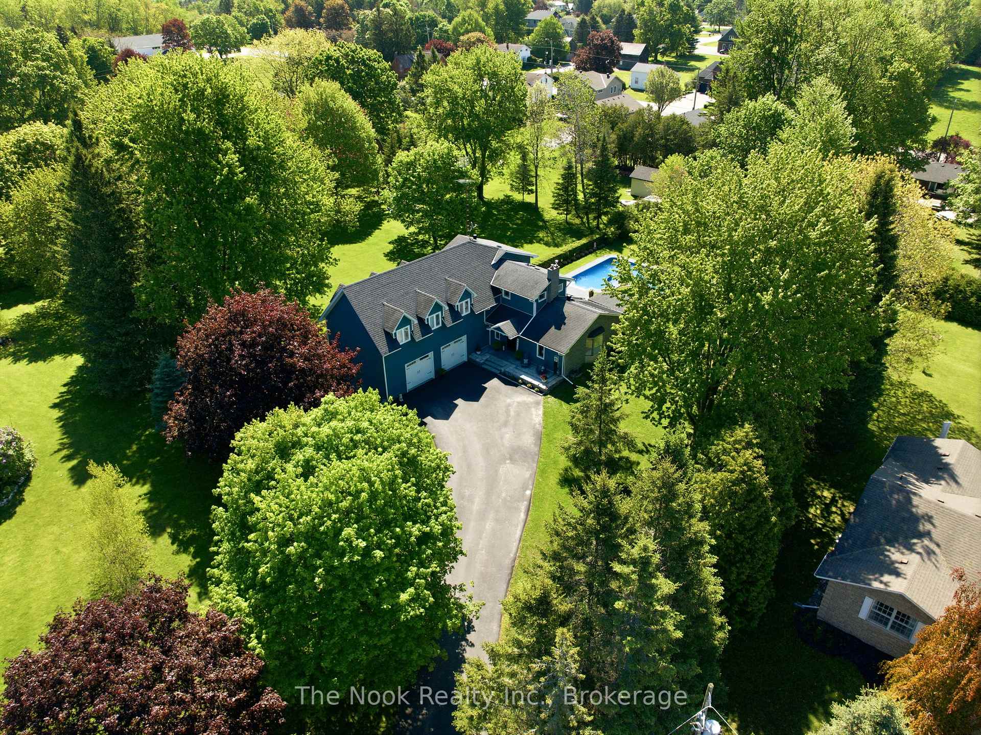 Photo 1 of 15 Hillside Drive, Clarington, Rural Clarington — HOMEH