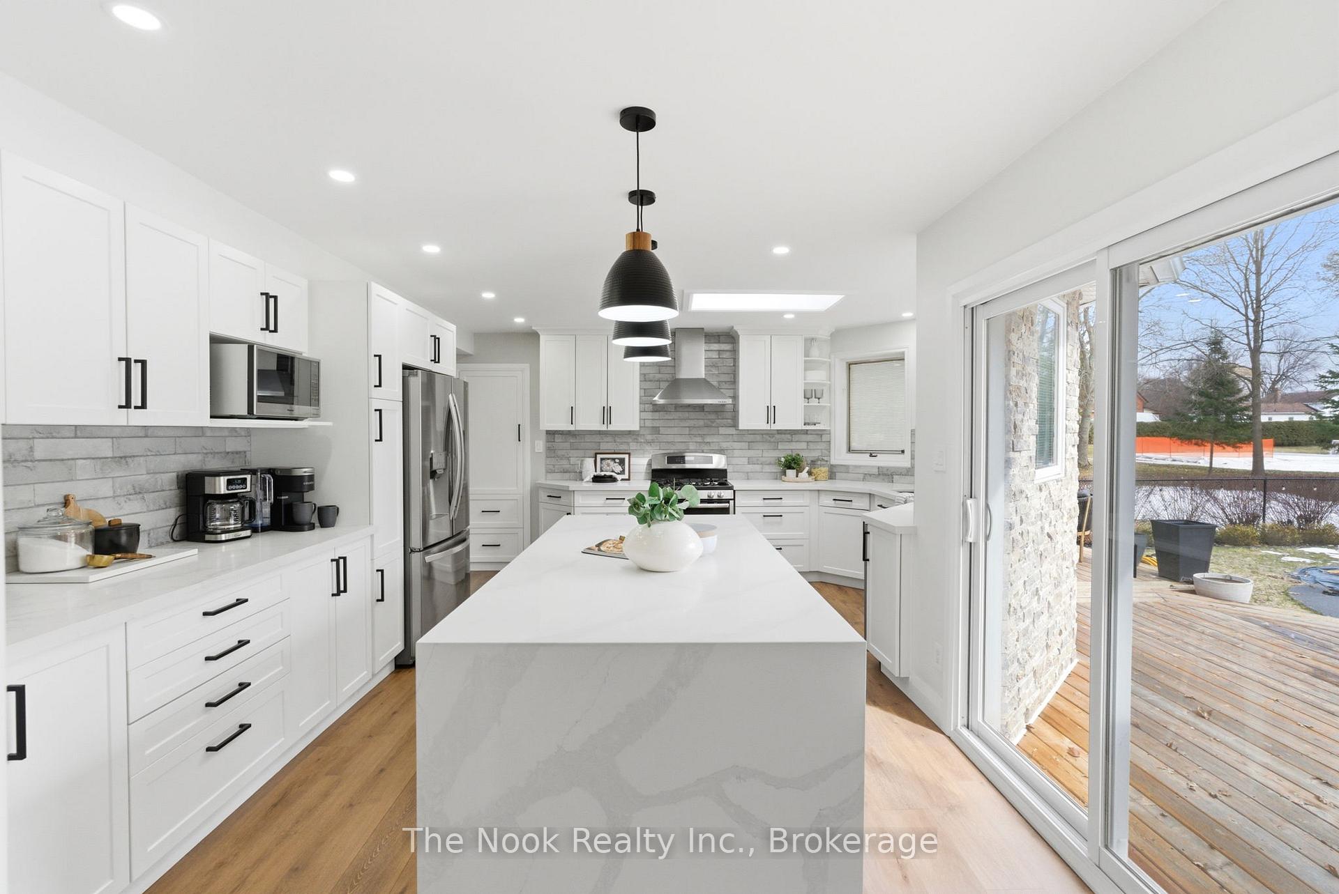 Photo 15 of 15 Hillside Drive, Clarington, Rural Clarington — HOMEH