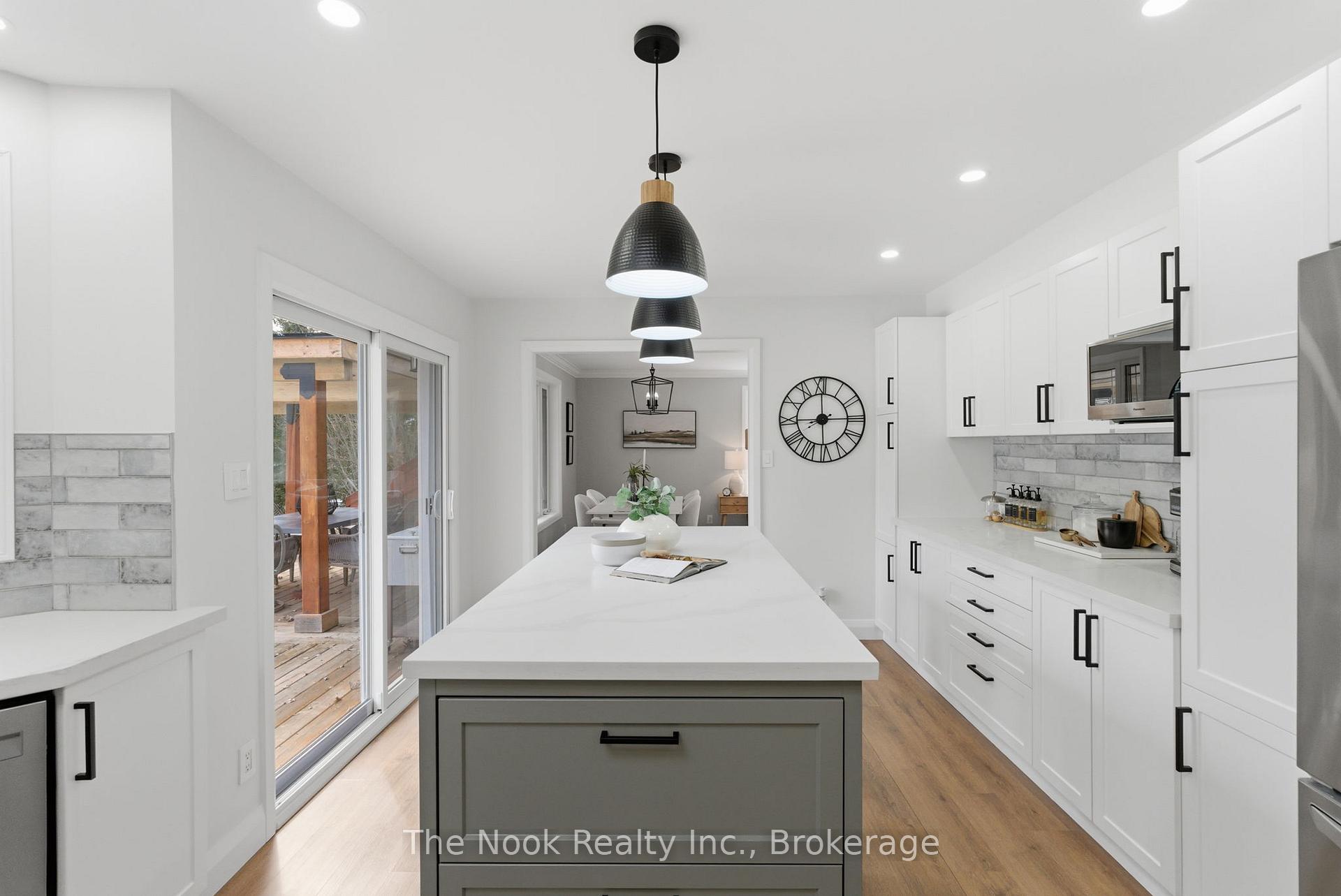 Photo 18 of 15 Hillside Drive, Clarington, Rural Clarington — HOMEH