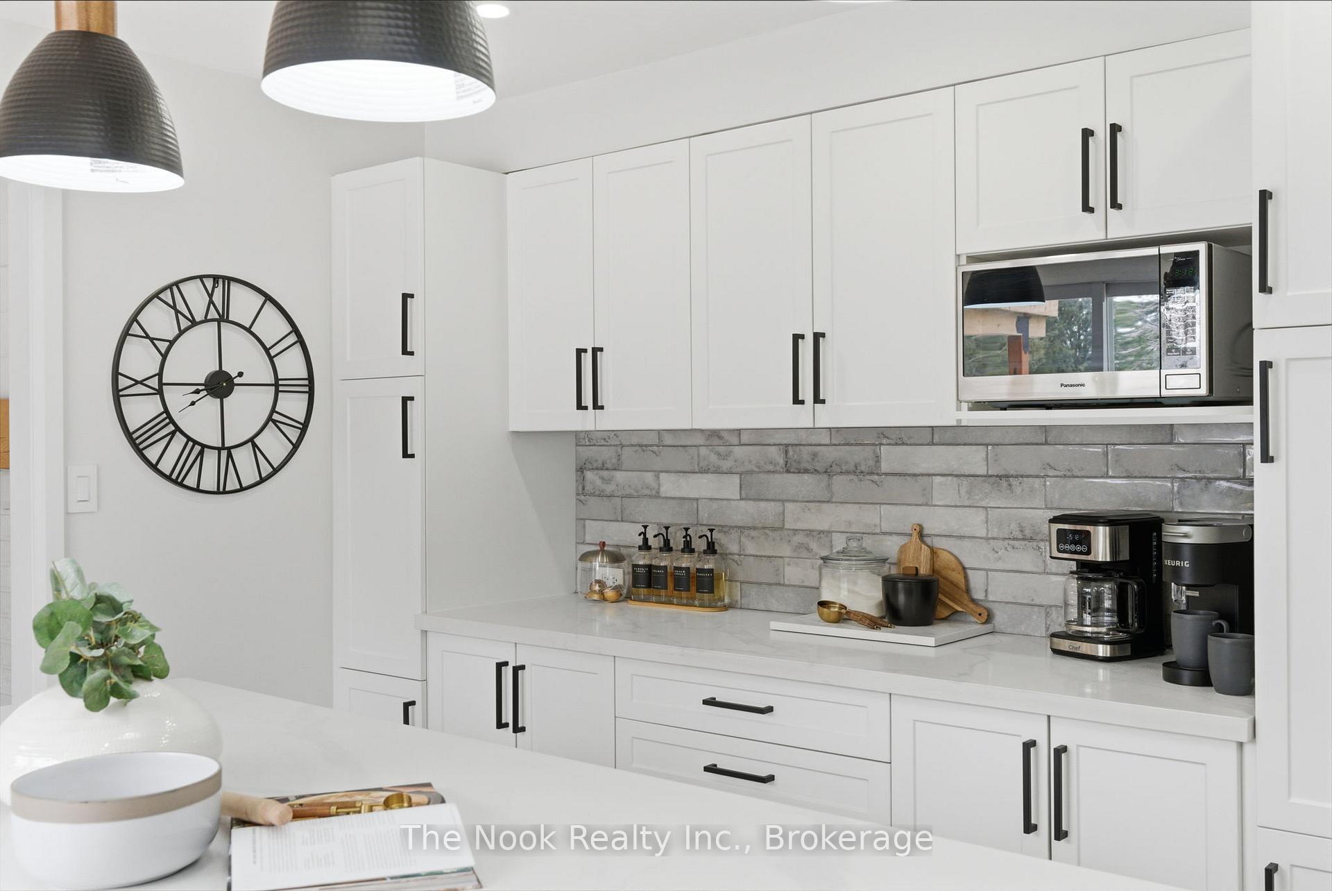 Photo 19 of 15 Hillside Drive, Clarington, Rural Clarington — HOMEH