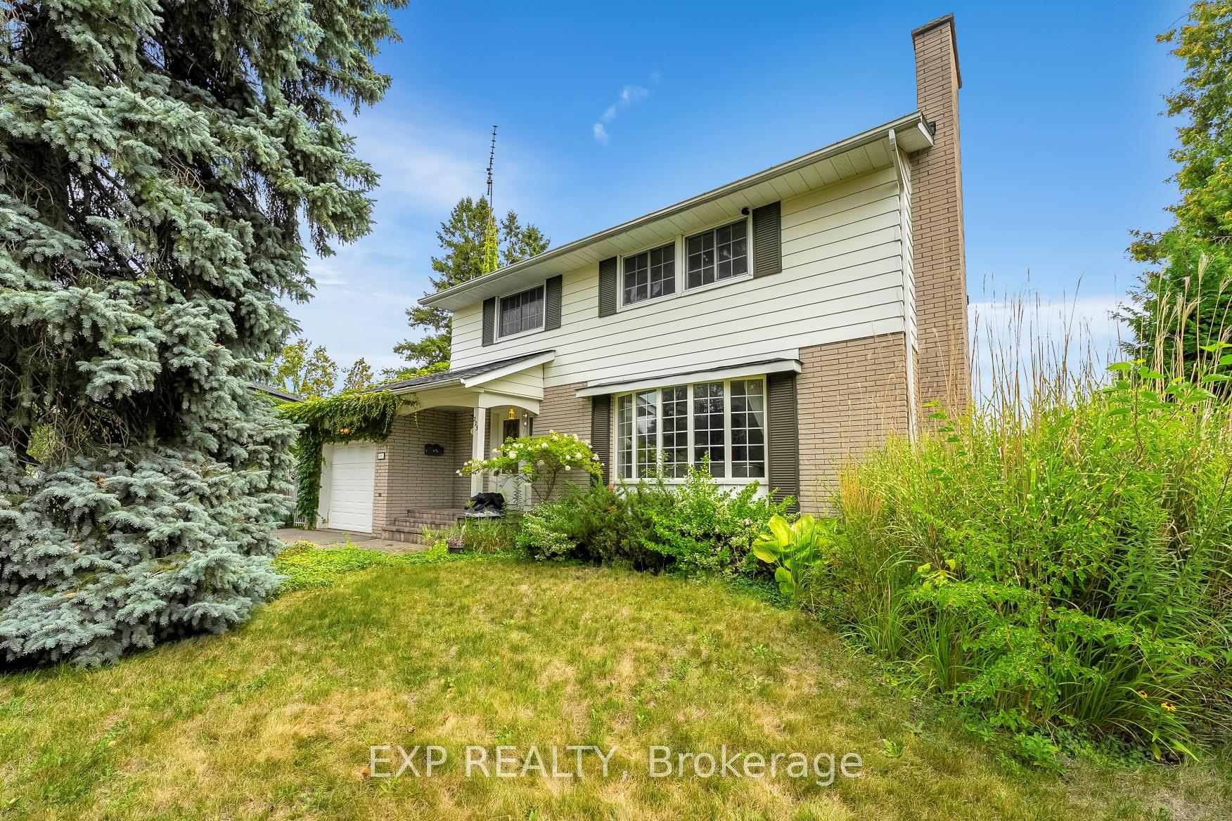 Photo 4 of 223 Violet Court, Oshawa, Centennial — HOMEH