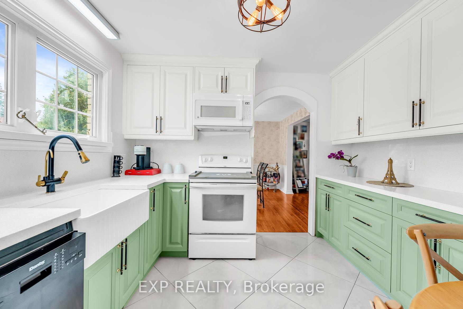 Photo 13 of 223 Violet Court, Oshawa, Centennial — HOMEH