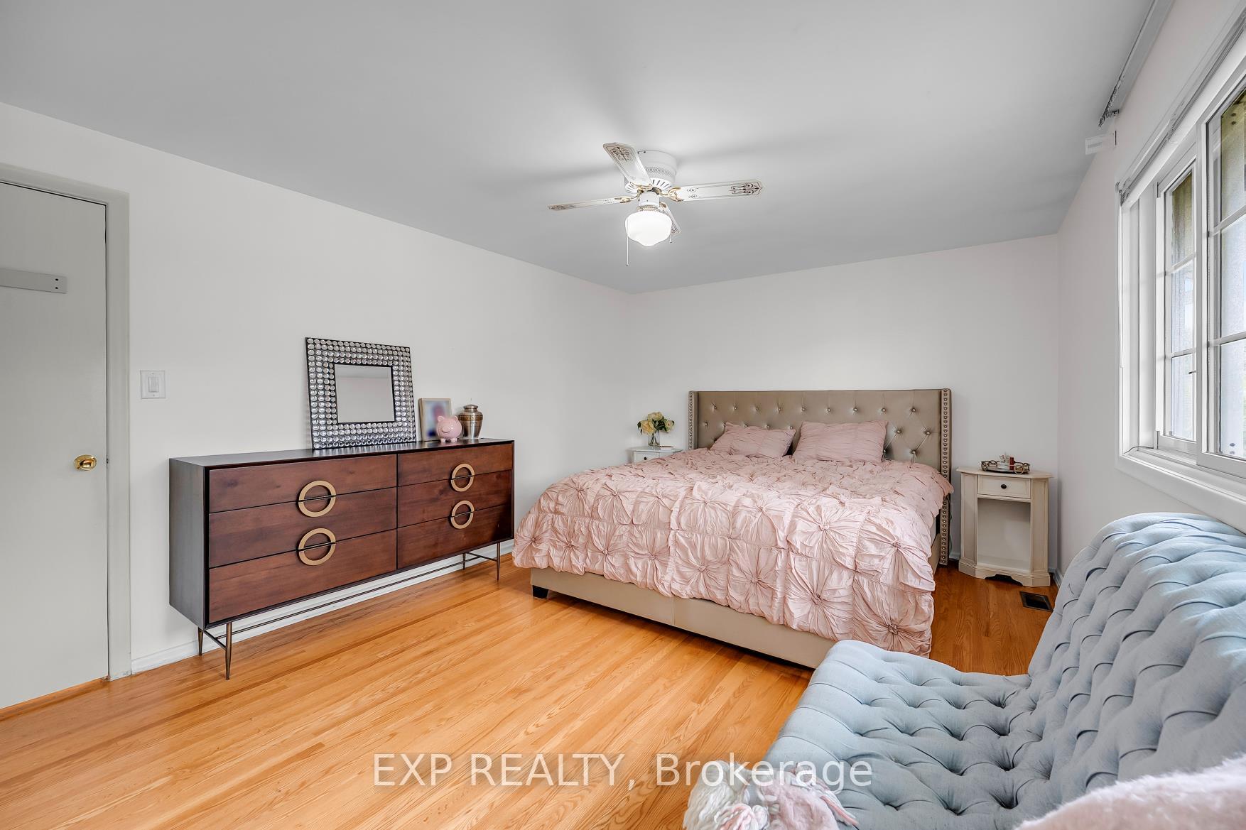 Photo 20 of 223 Violet Court, Oshawa, Centennial — HOMEH