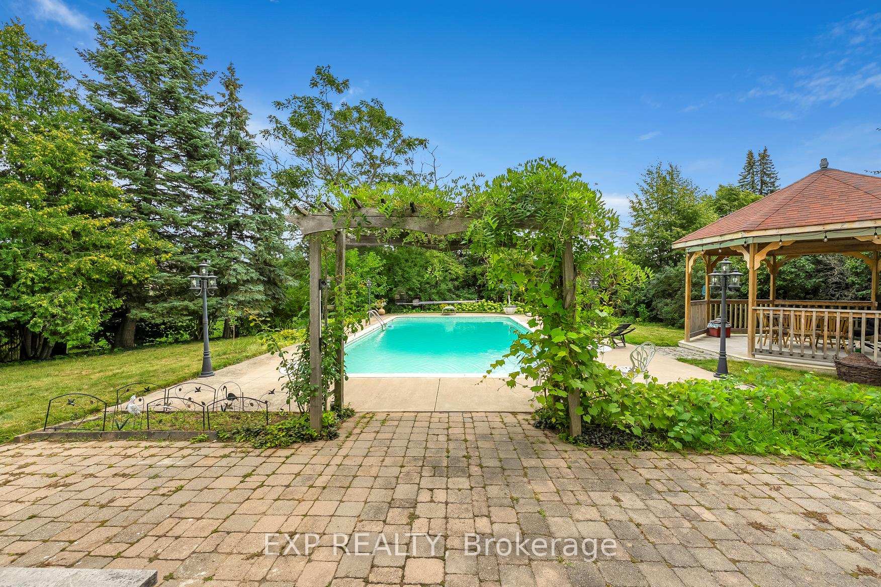 Photo 29 of 223 Violet Court, Oshawa, Centennial — HOMEH