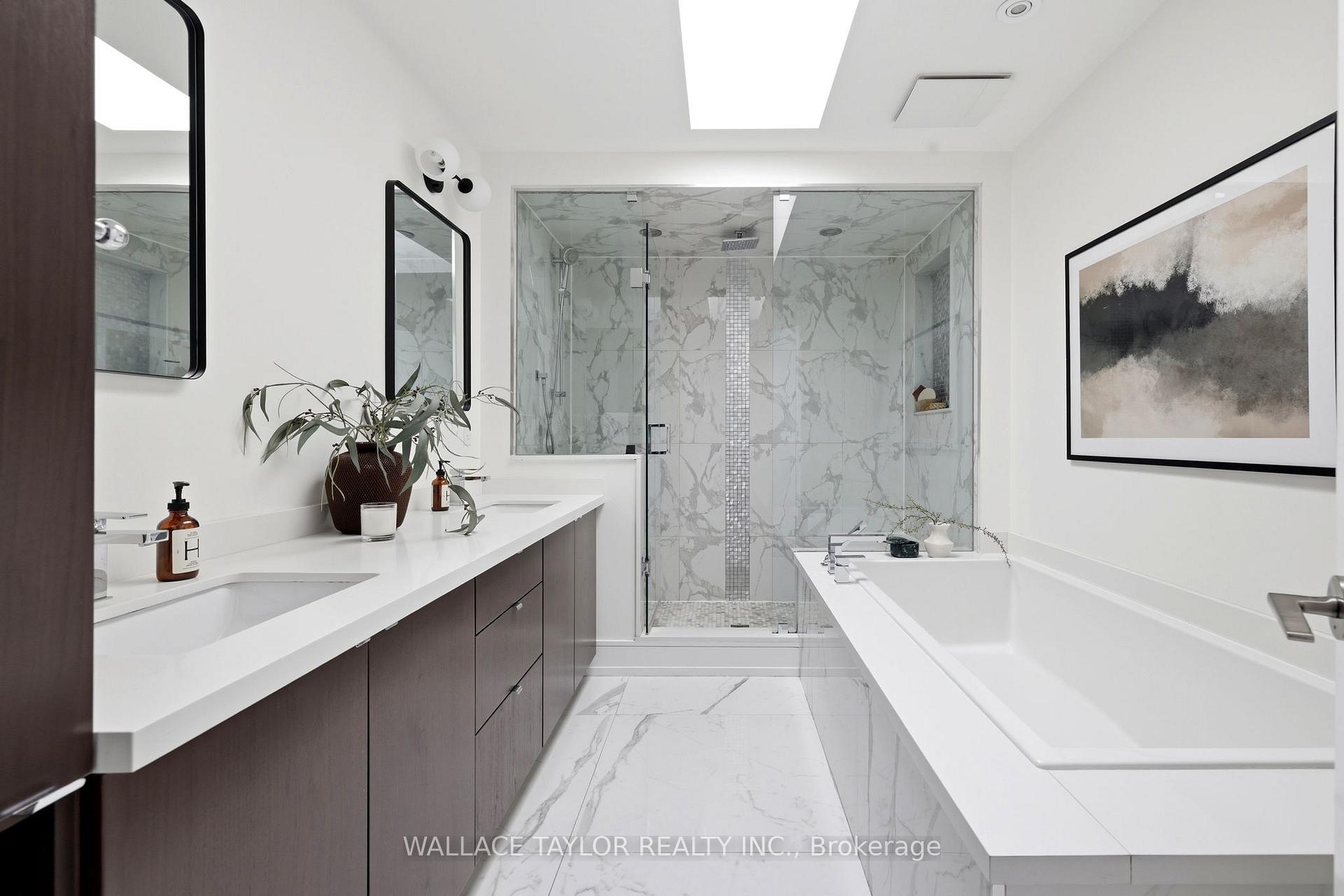 Photo 10 of 76 Ash Crescent, Etobicoke, Long Branch — HOMEH