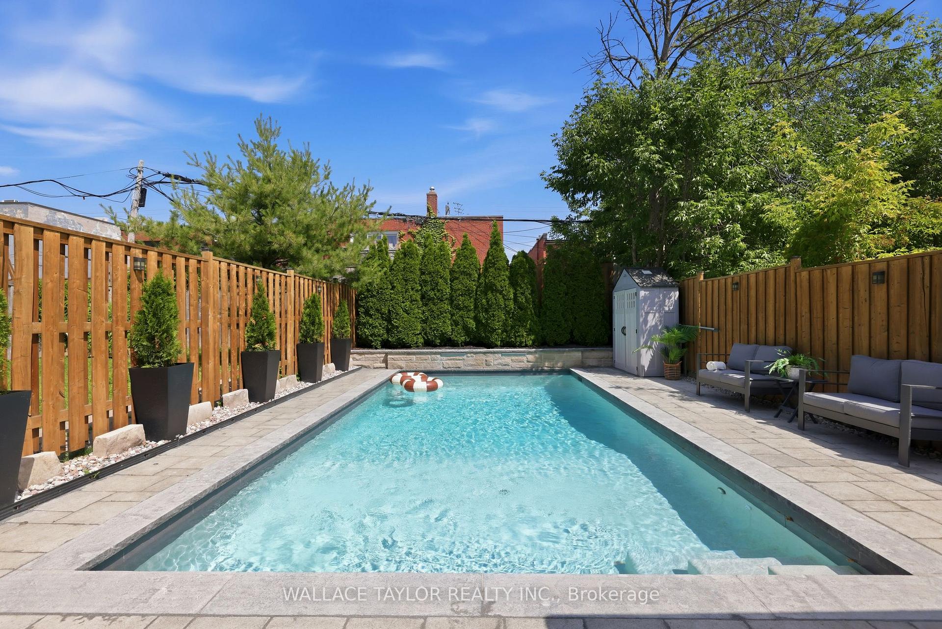 Photo 29 of 76 Ash Crescent, Etobicoke, Long Branch — HOMEH