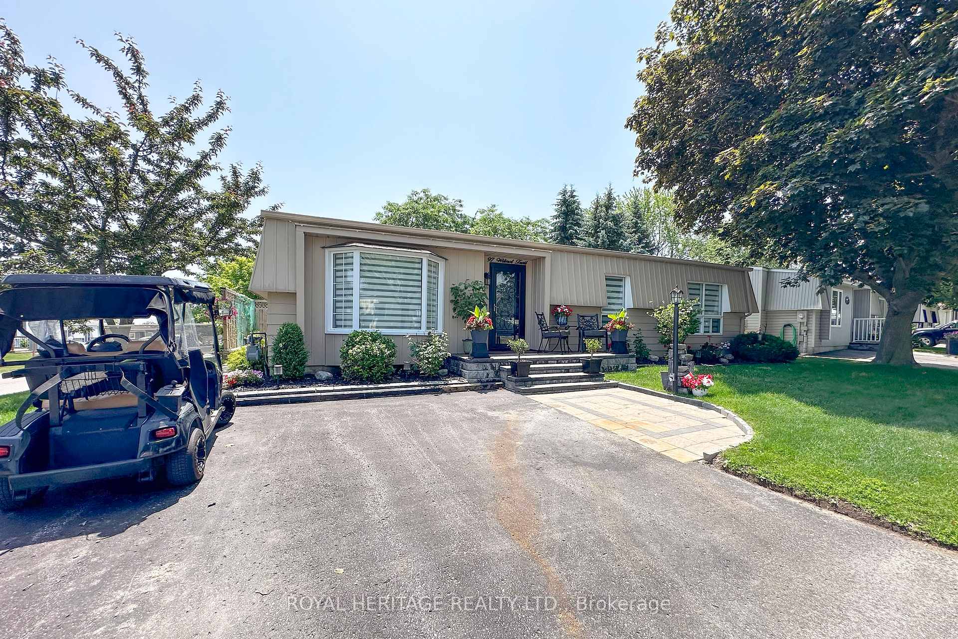 Photo 2 of 97 Wilmot Trail, Clarington, Newcastle — HOMEH