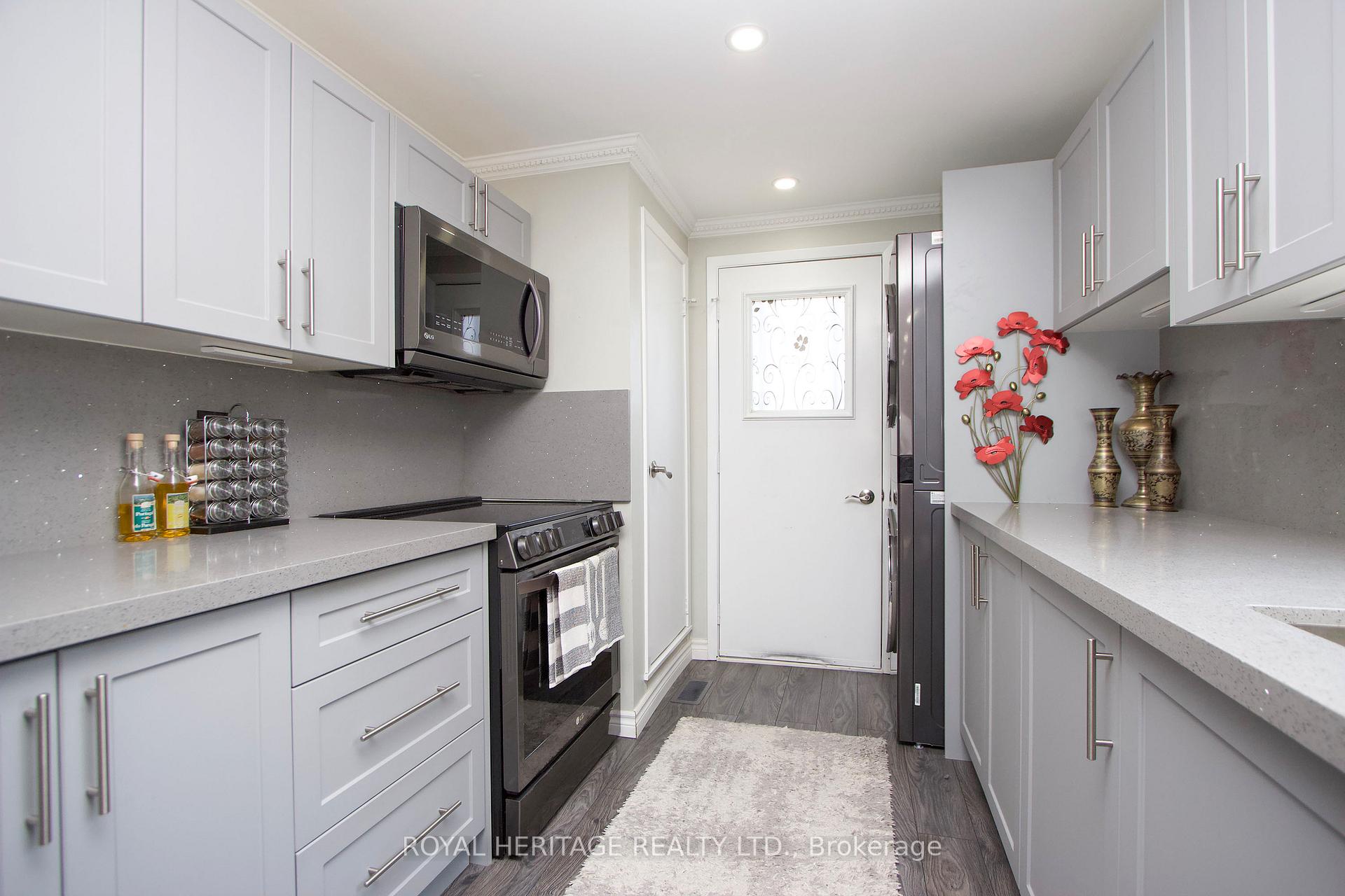 Photo 18 of 97 Wilmot Trail, Clarington, Newcastle — HOMEH