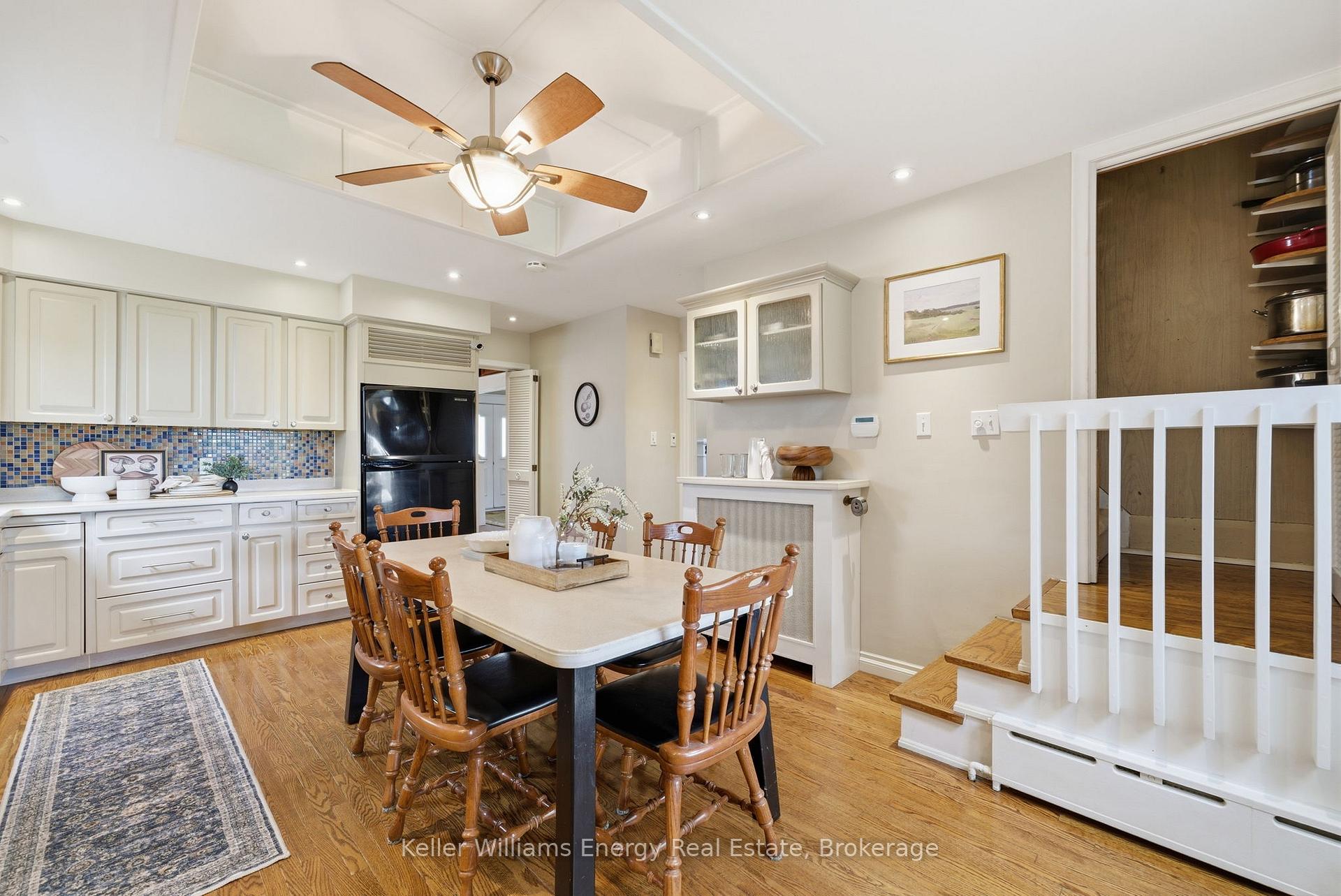 Photo 8 of 452 Simcoe Street N, Oshawa, O'Neill — HOMEH
