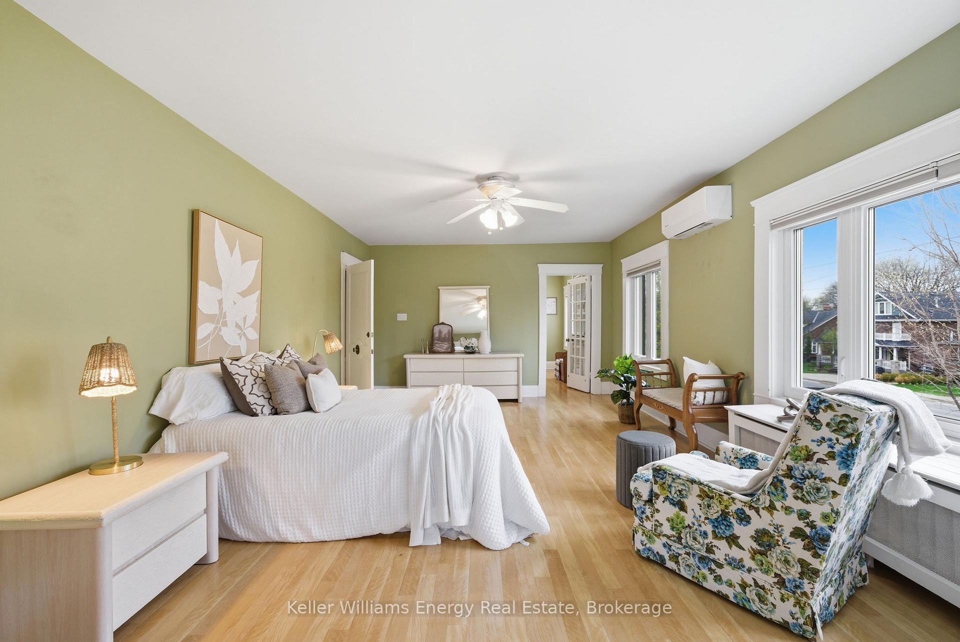 Photo 18 of 452 Simcoe Street N, Oshawa, O'Neill — HOMEH