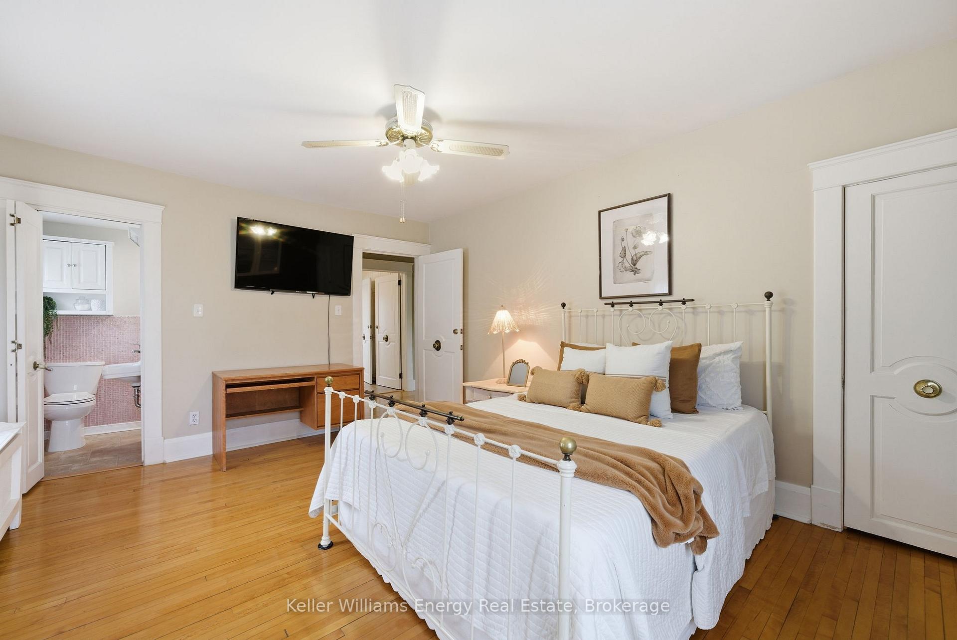 Photo 26 of 452 Simcoe Street N, Oshawa, O'Neill — HOMEH