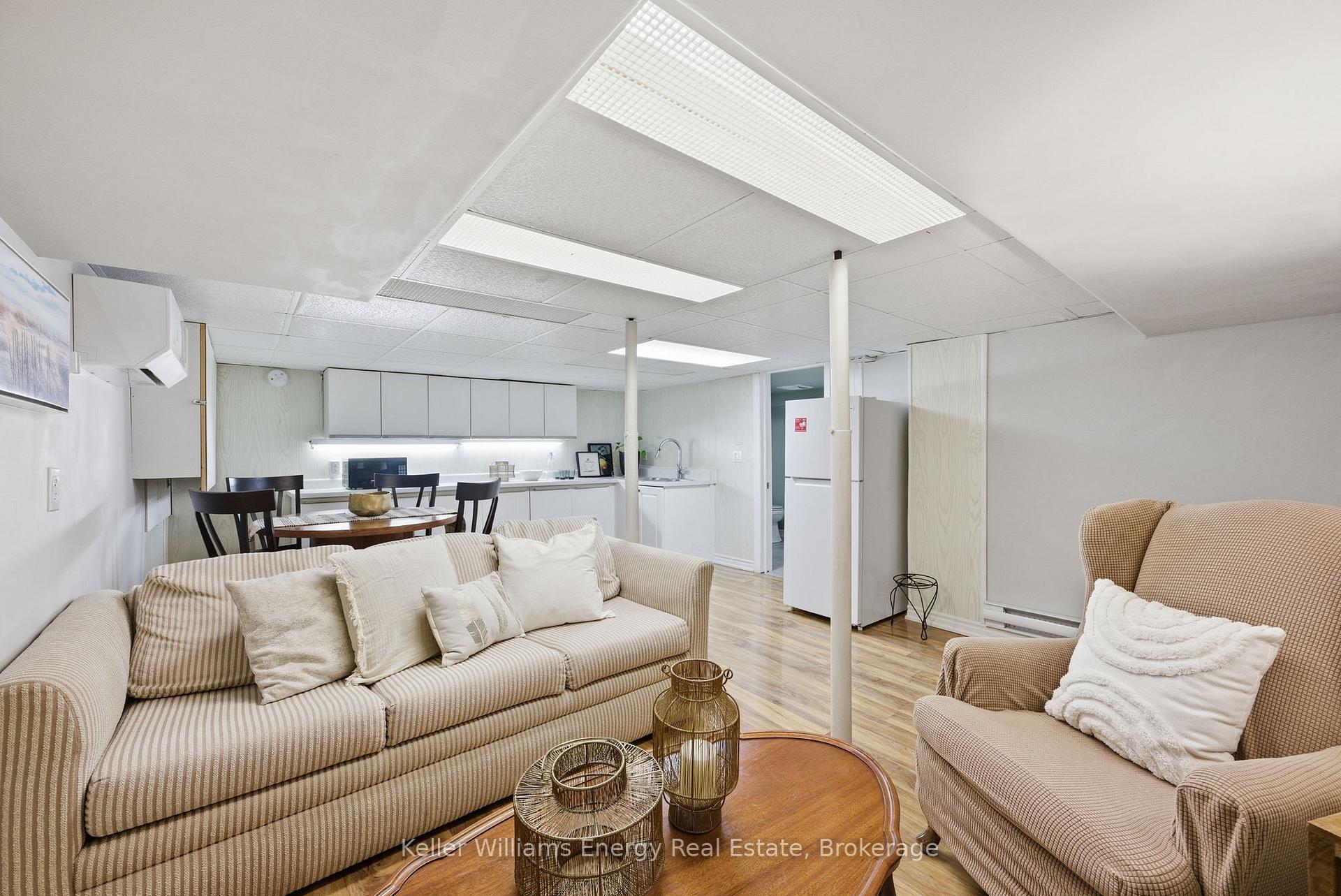 Photo 34 of 452 Simcoe Street N, Oshawa, O'Neill — HOMEH