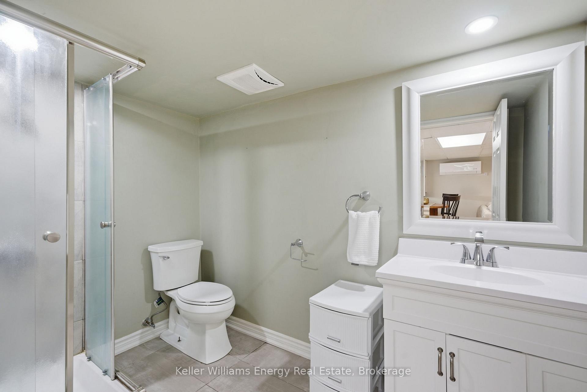 Photo 39 of 452 Simcoe Street N, Oshawa, O'Neill — HOMEH