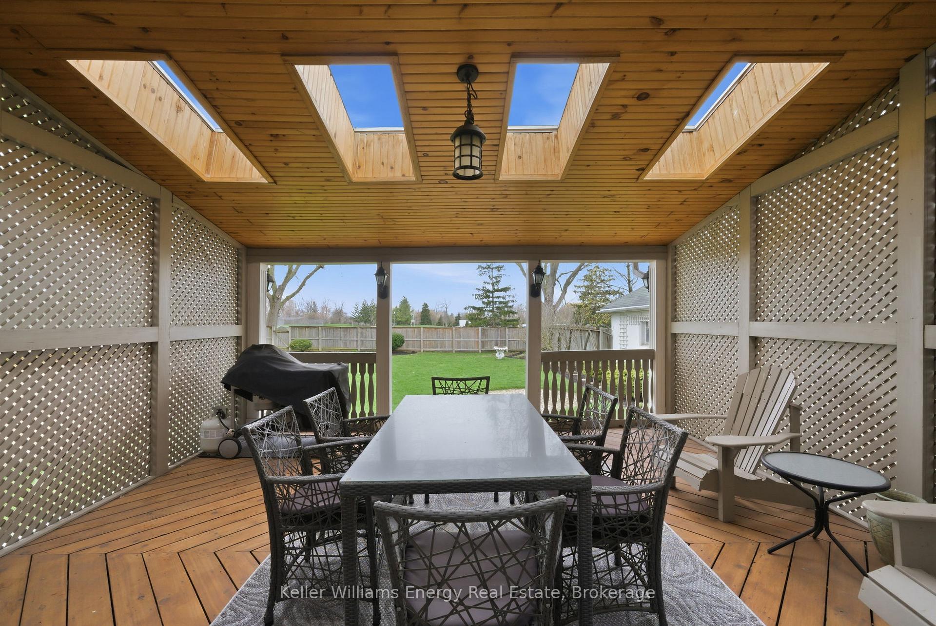Photo 41 of 452 Simcoe Street N, Oshawa, O'Neill — HOMEH