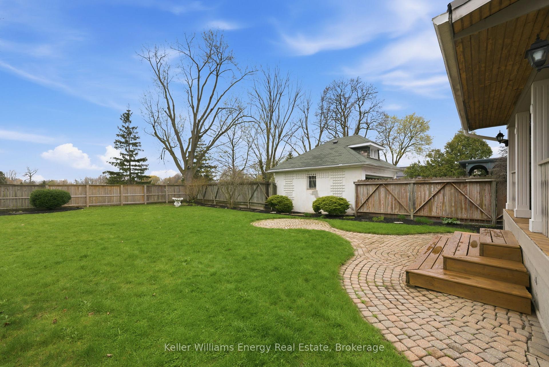 Photo 42 of 452 Simcoe Street N, Oshawa, O'Neill — HOMEH