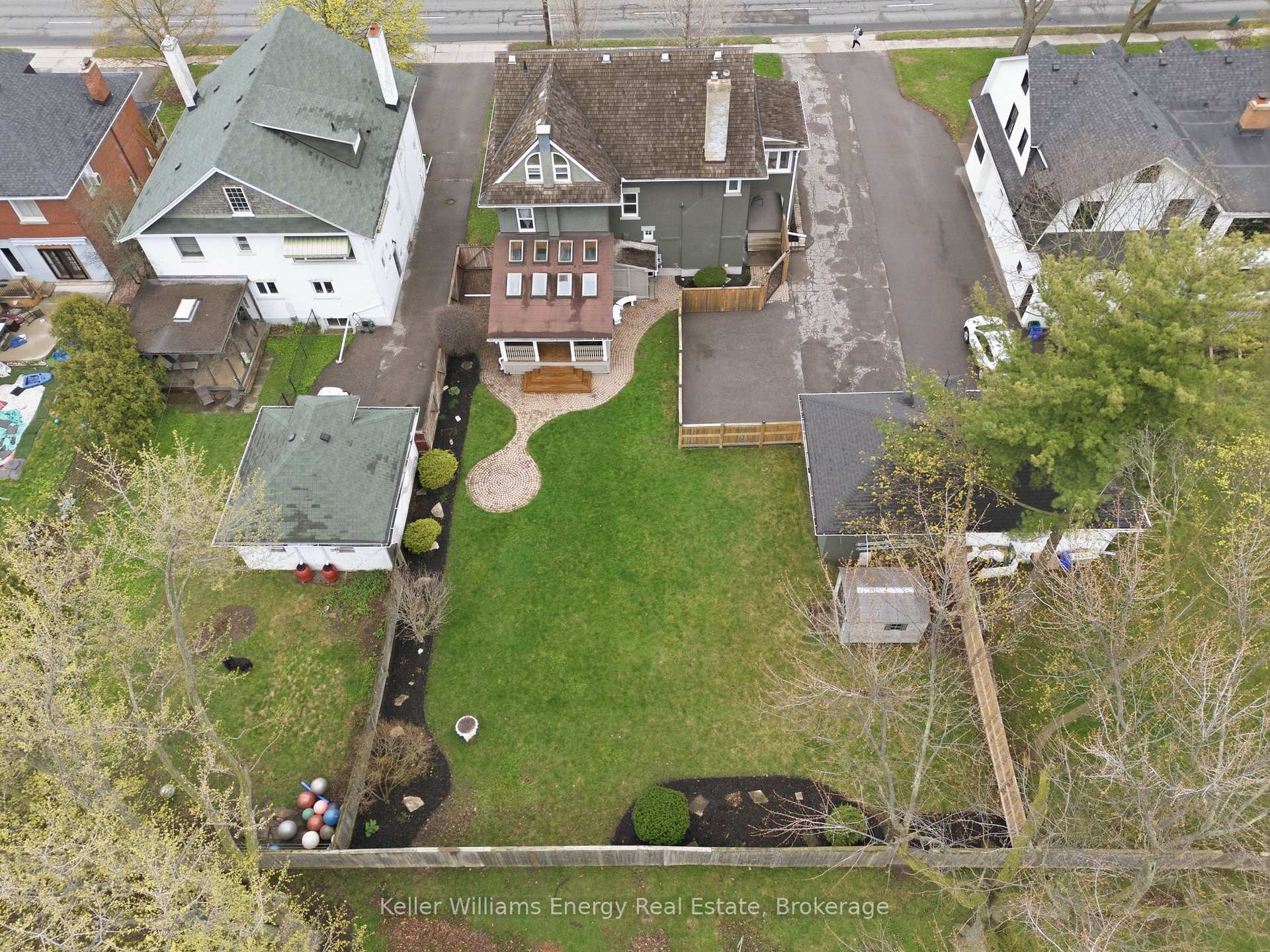 Photo 44 of 452 Simcoe Street N, Oshawa, O'Neill — HOMEH