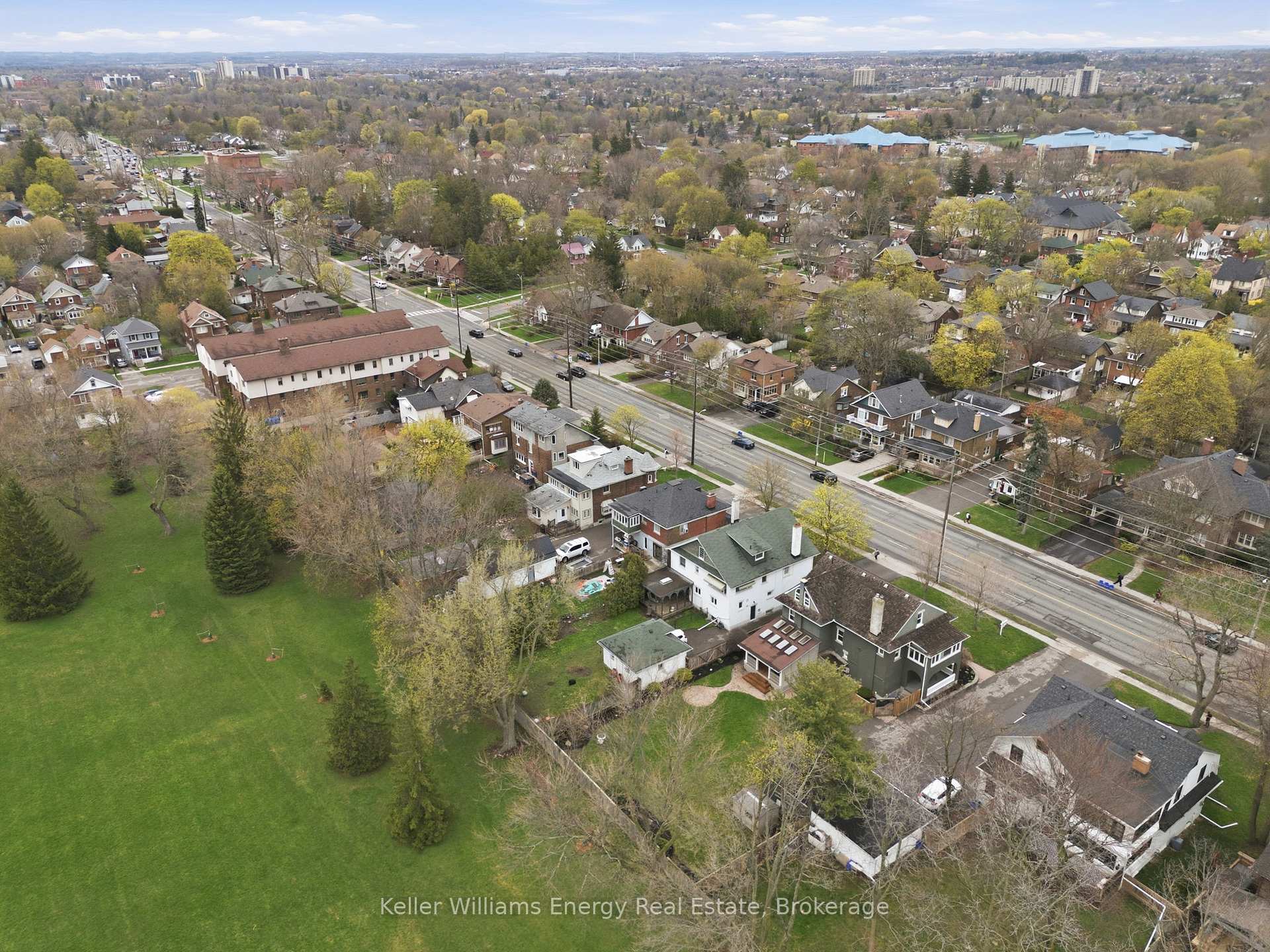 Photo 48 of 452 Simcoe Street N, Oshawa, O'Neill — HOMEH