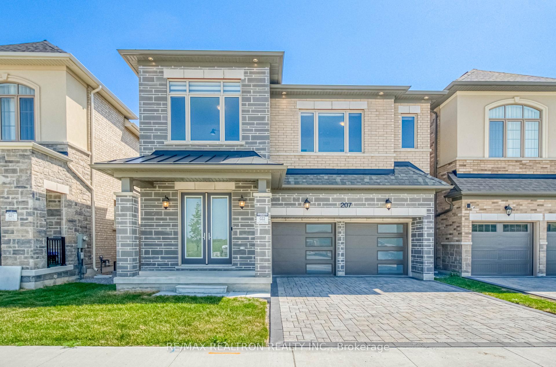 Photo 1 of 207 Leslie Richards Street, Markham, Rural Markham — HOMEH