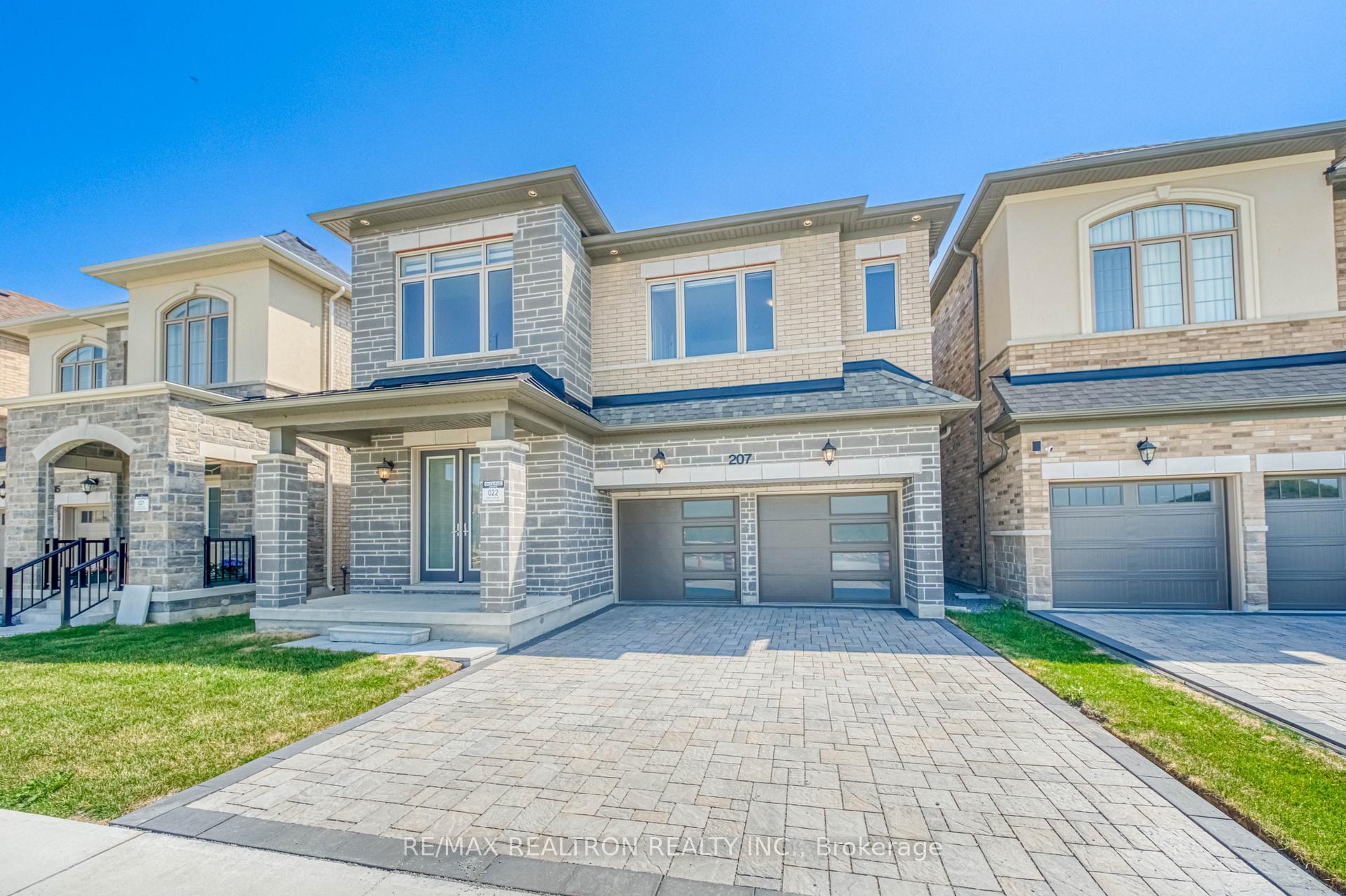 Photo 2 of 207 Leslie Richards Street, Markham, Rural Markham — HOMEH