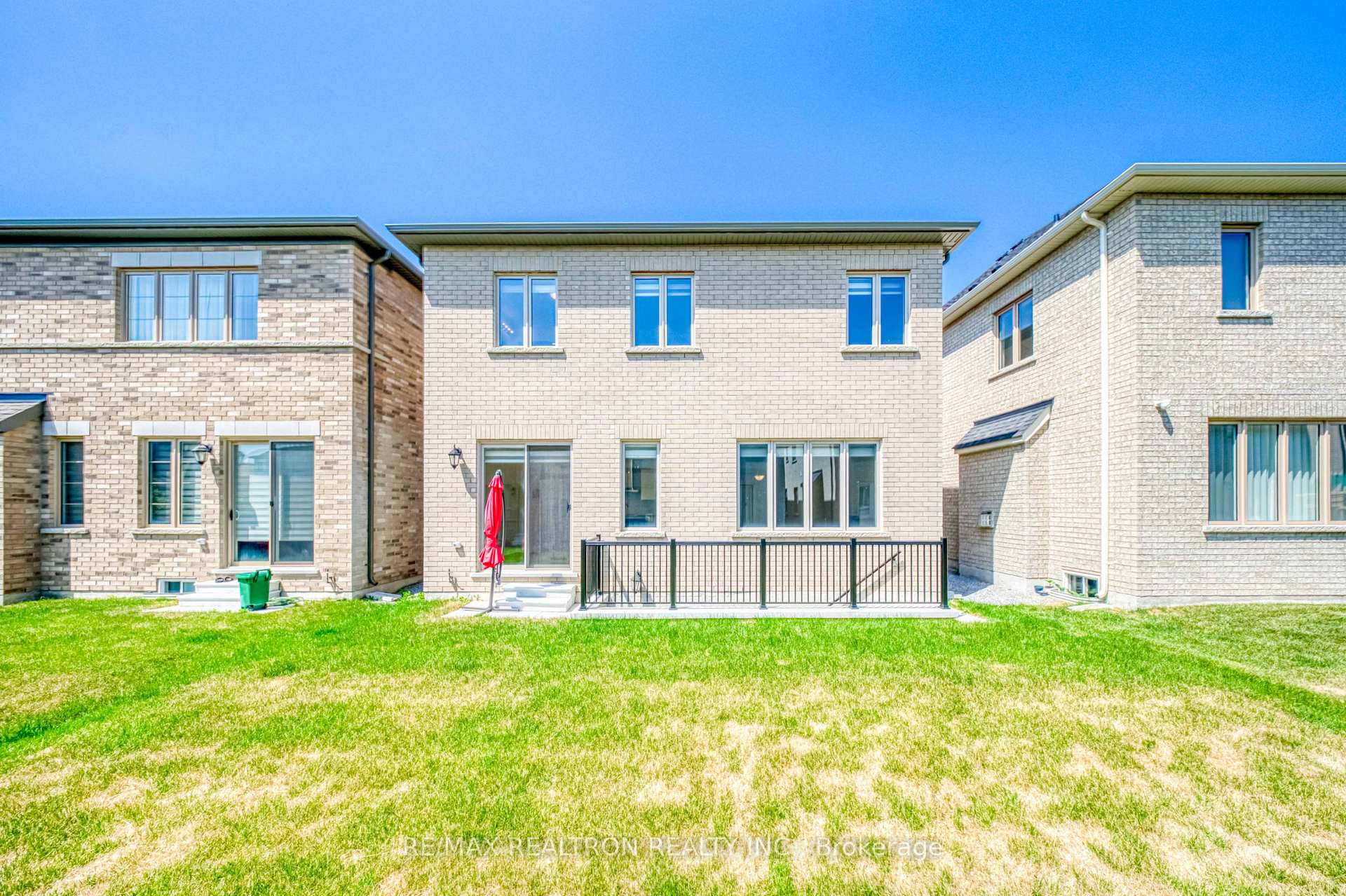 Photo 33 of 207 Leslie Richards Street, Markham, Rural Markham — HOMEH