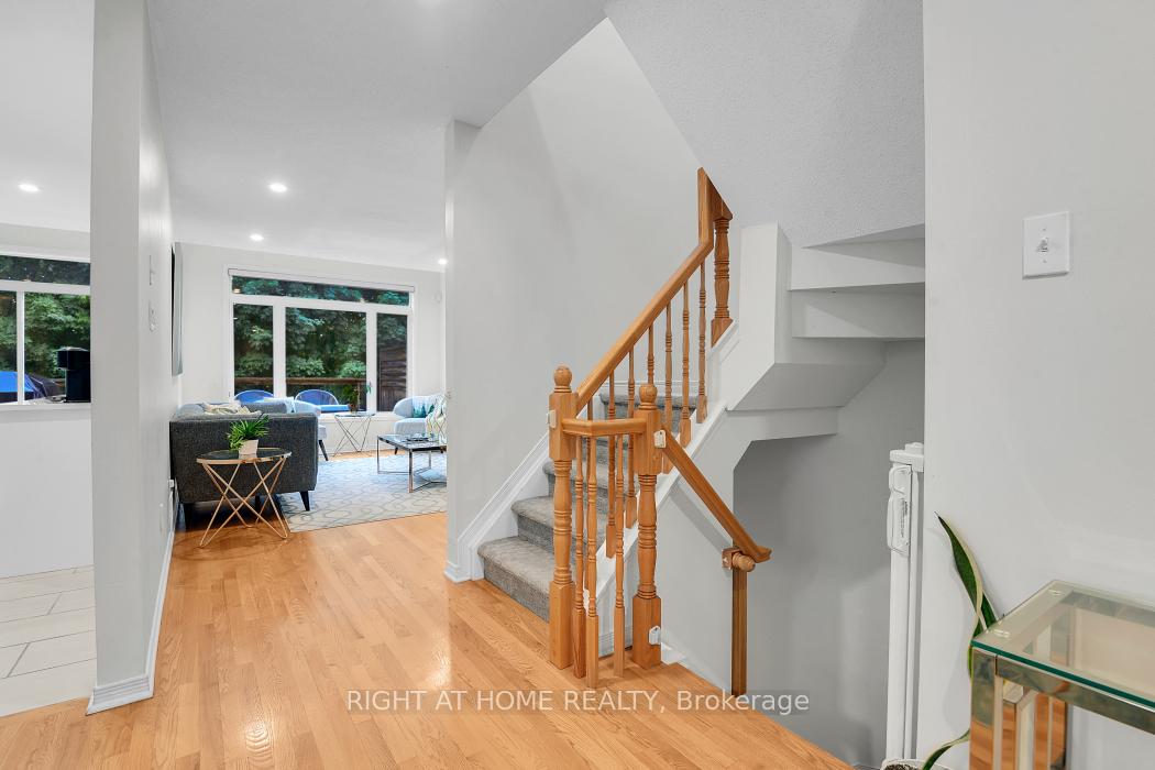 Photo 6 of 47 Tobermory Crescent, Ottawa, Kanata - Morgan's Grant/South March — HOMEH