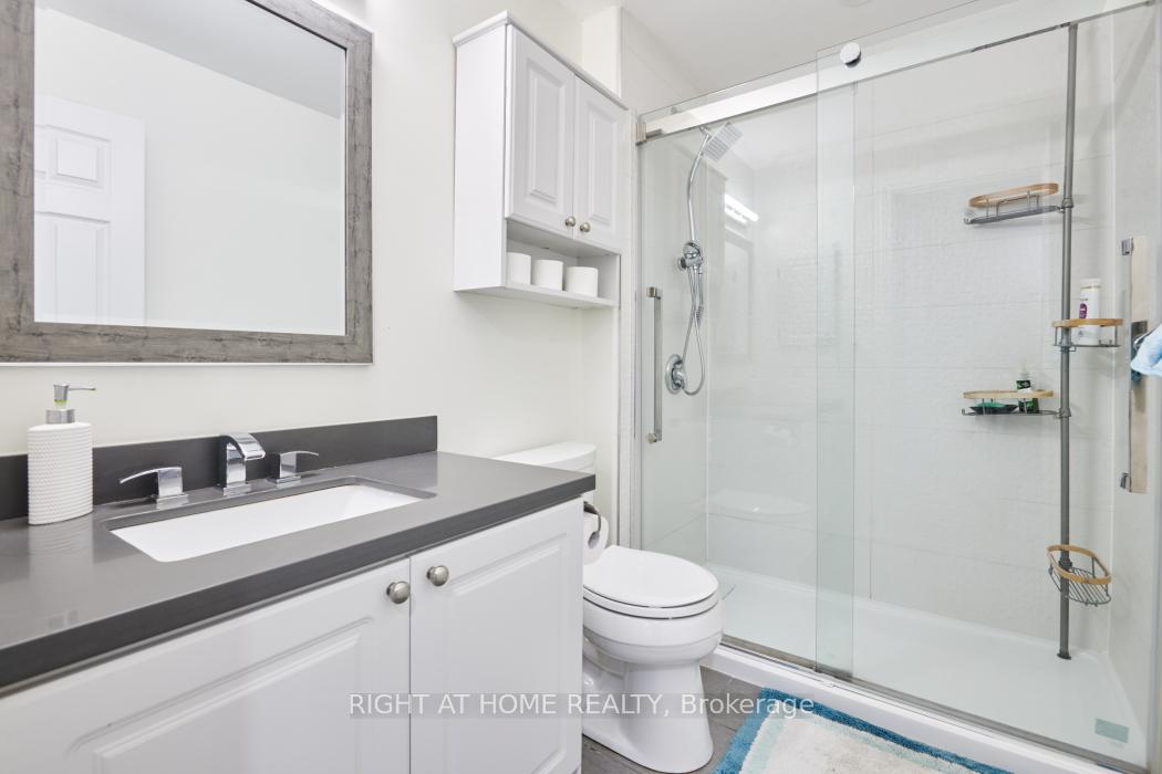 Photo 21 of 47 Tobermory Crescent, Ottawa, Kanata - Morgan's Grant/South March — HOMEH