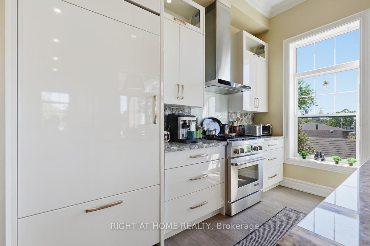 Photo 11 of Unit 302, 122 Wortley Road, London, South F — HOMEH