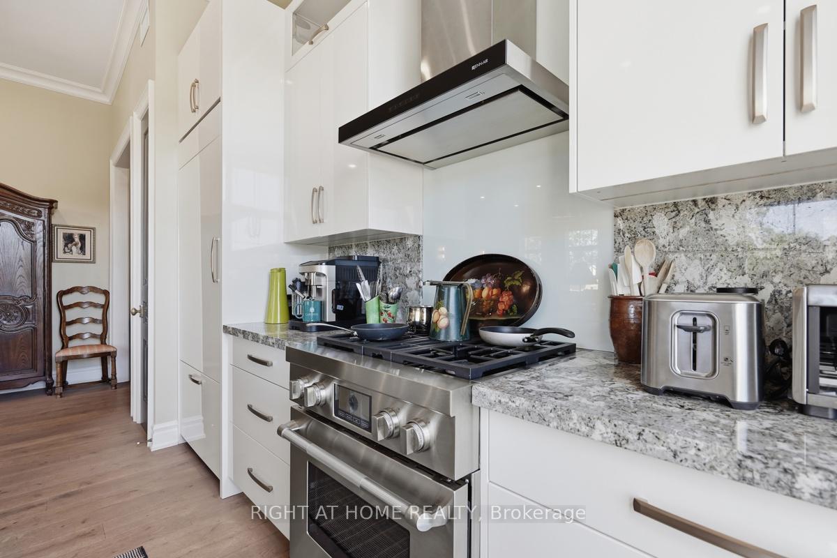 Photo 12 of Unit 302, 122 Wortley Road, London, South F — HOMEH