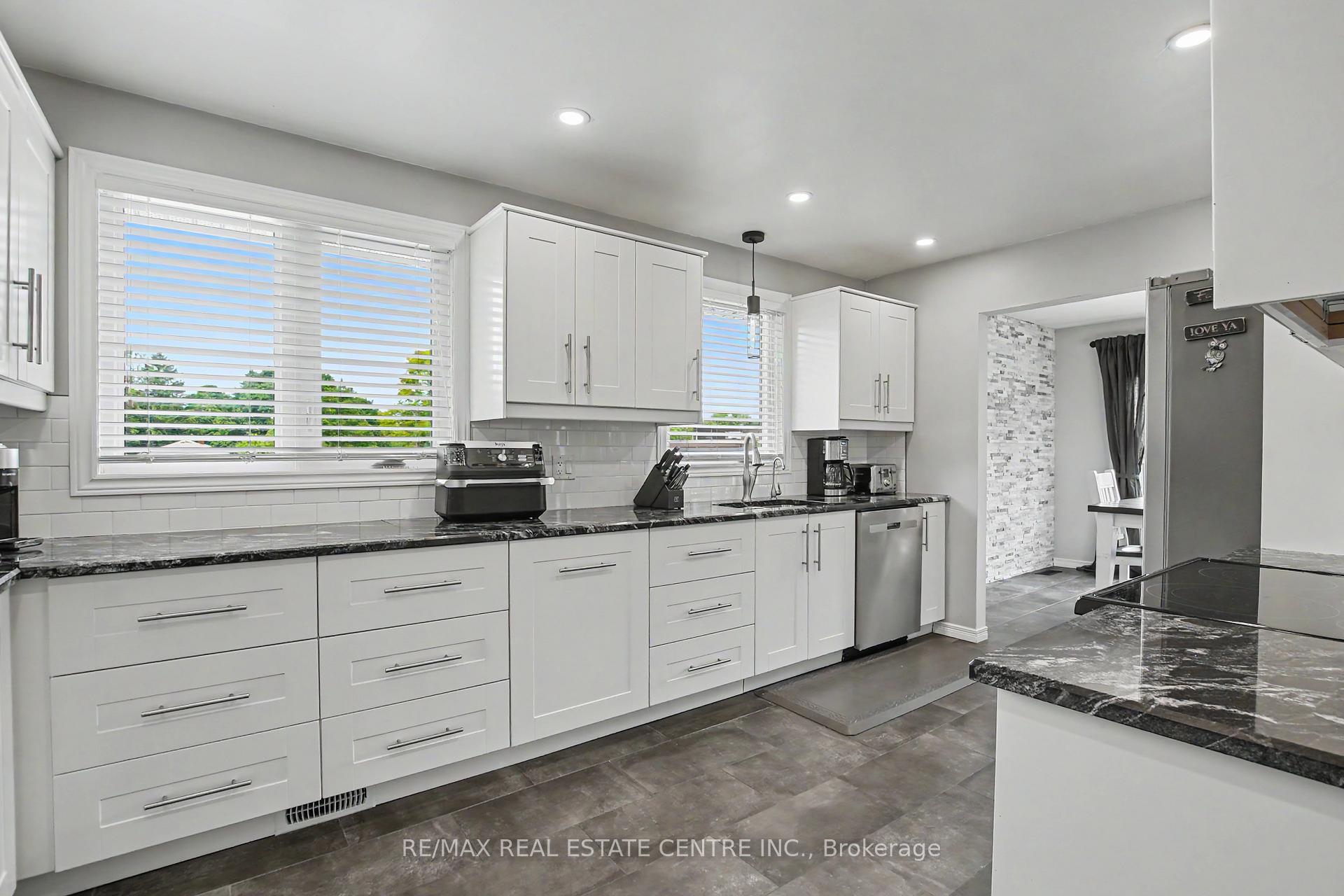 Photo 6 of 1045 Queens Bush Road, Wellesley — HOMEH