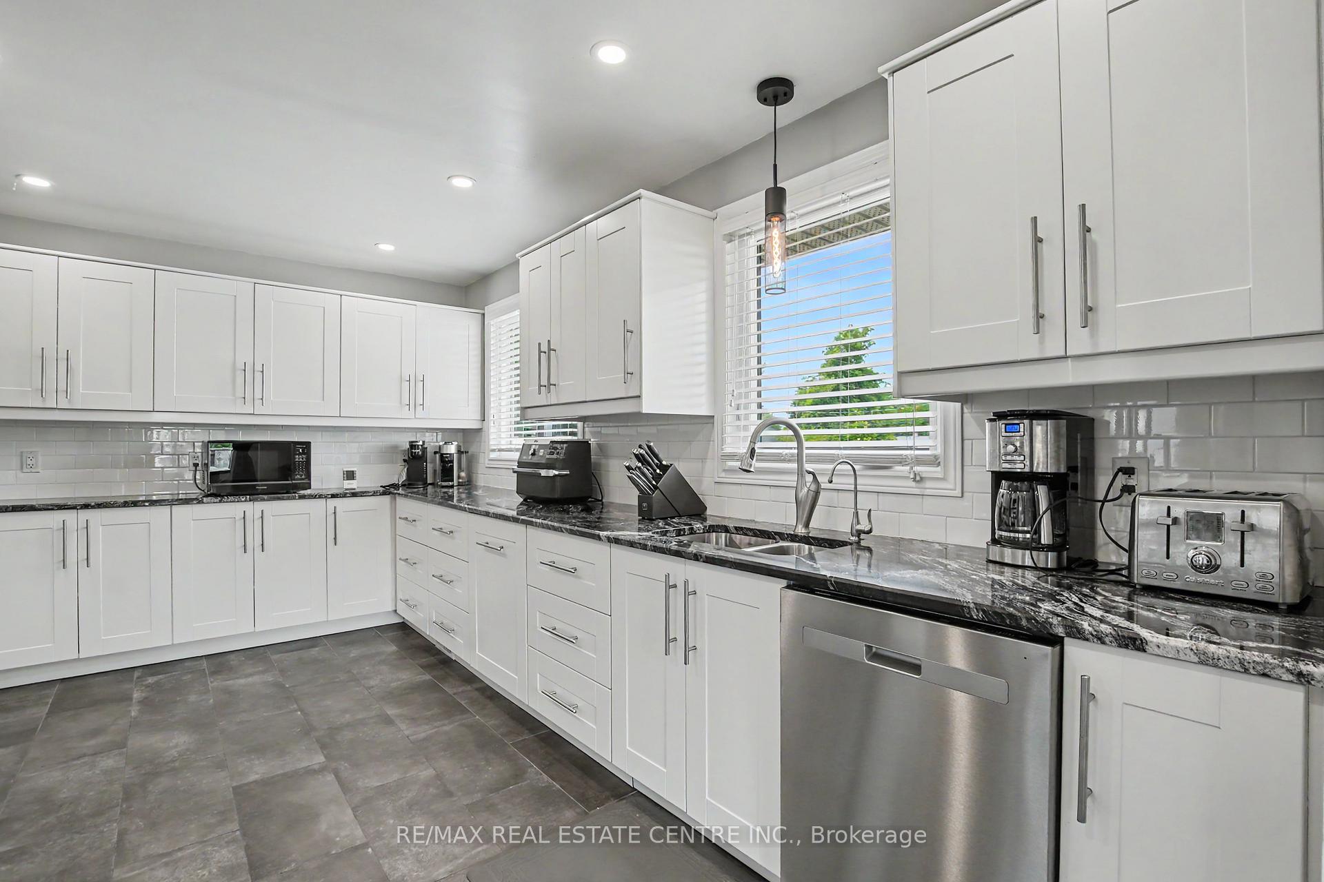 Photo 8 of 1045 Queens Bush Road, Wellesley — HOMEH
