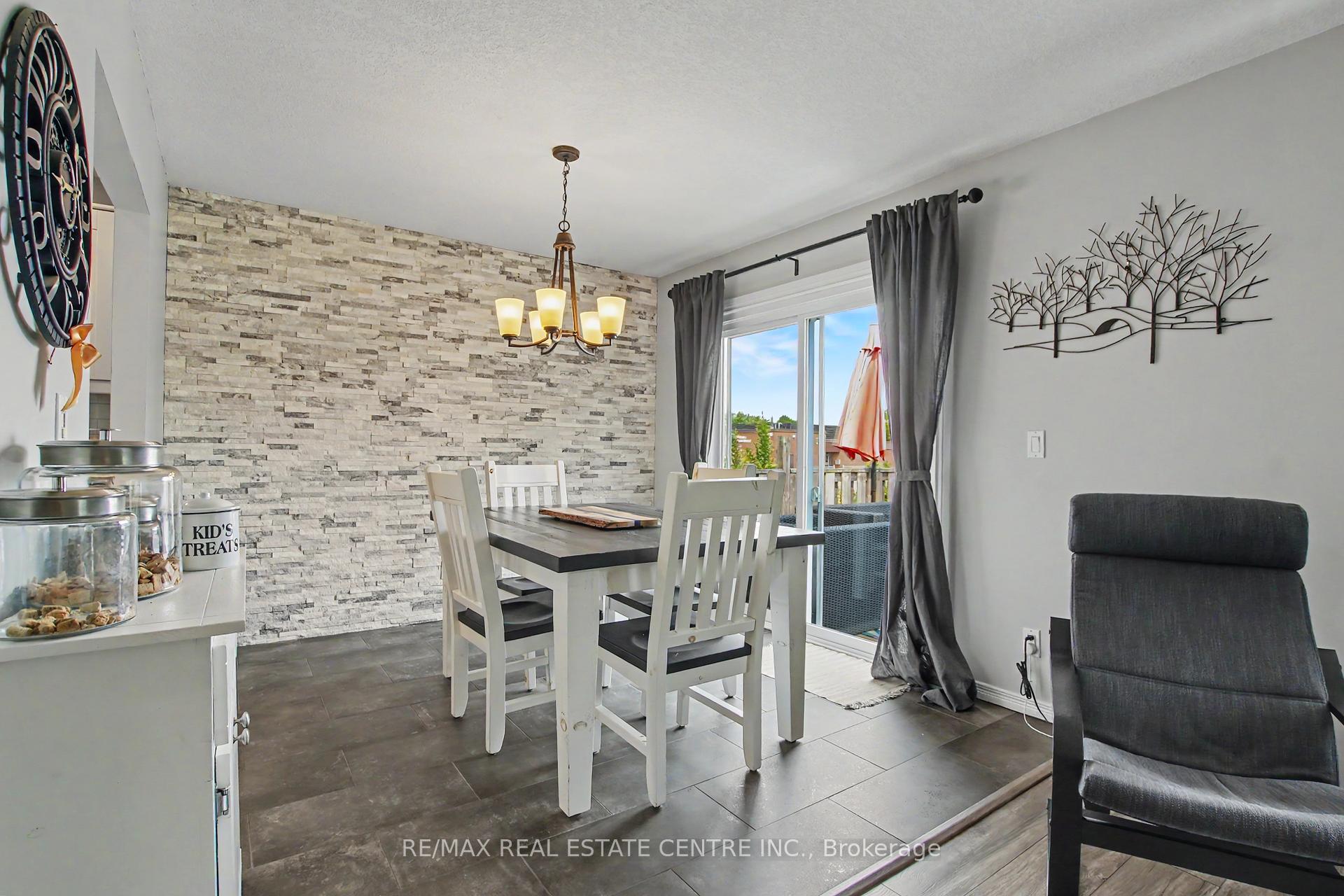 Photo 10 of 1045 Queens Bush Road, Wellesley — HOMEH