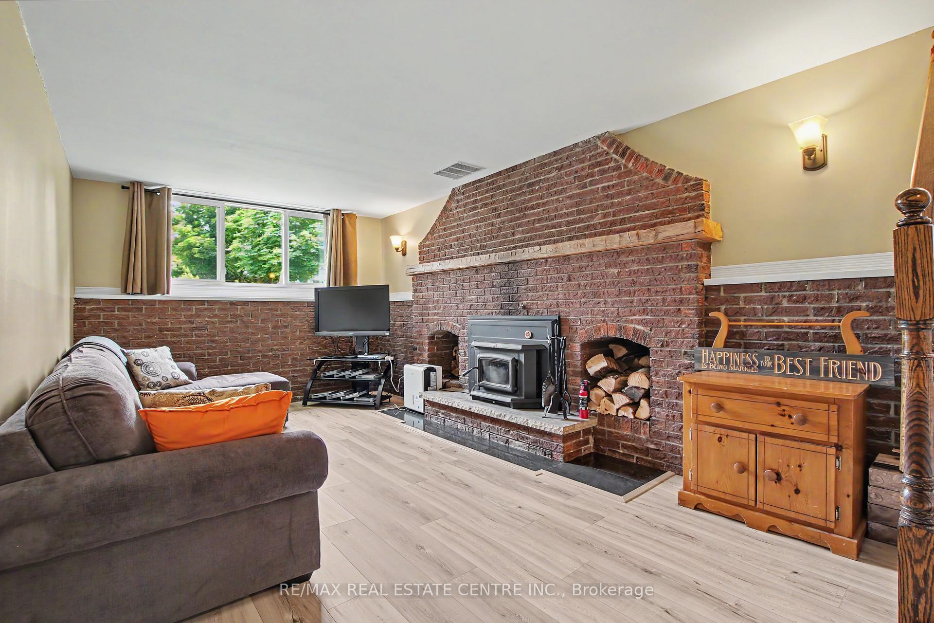 Photo 24 of 1045 Queens Bush Road, Wellesley — HOMEH