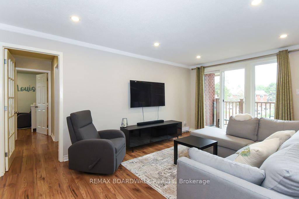 Photo 8 of Unit 205, 1760 Cabaret Lane, Ottawa, Fallingbrook/Pineridge — HOMEH