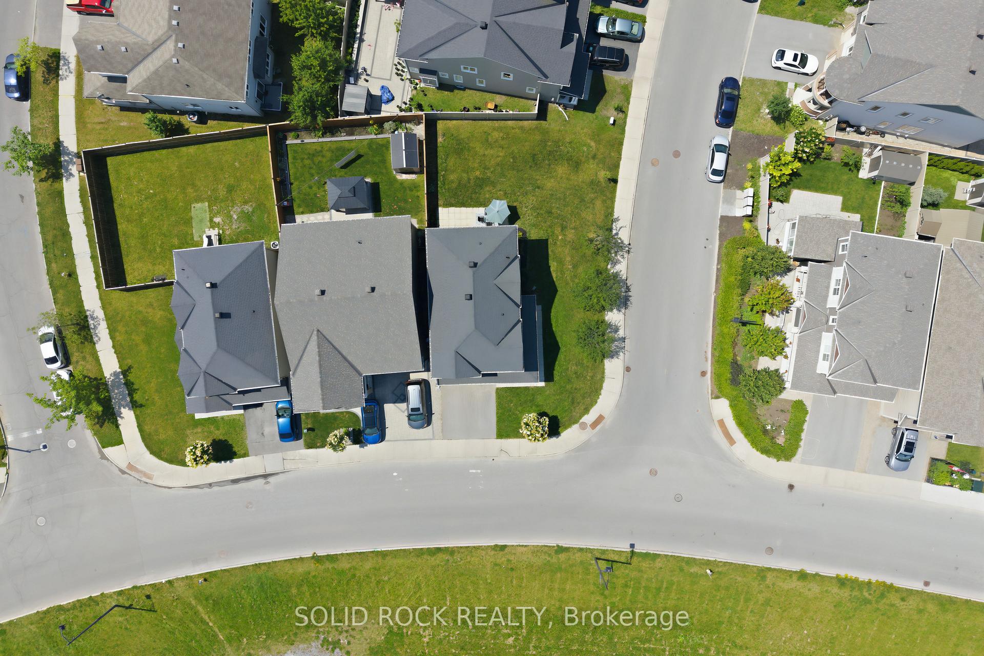 Photo 4 of 2514 Half Moon Bay Road, Ottawa, Barrhaven - Half Moon Bay — HOMEH