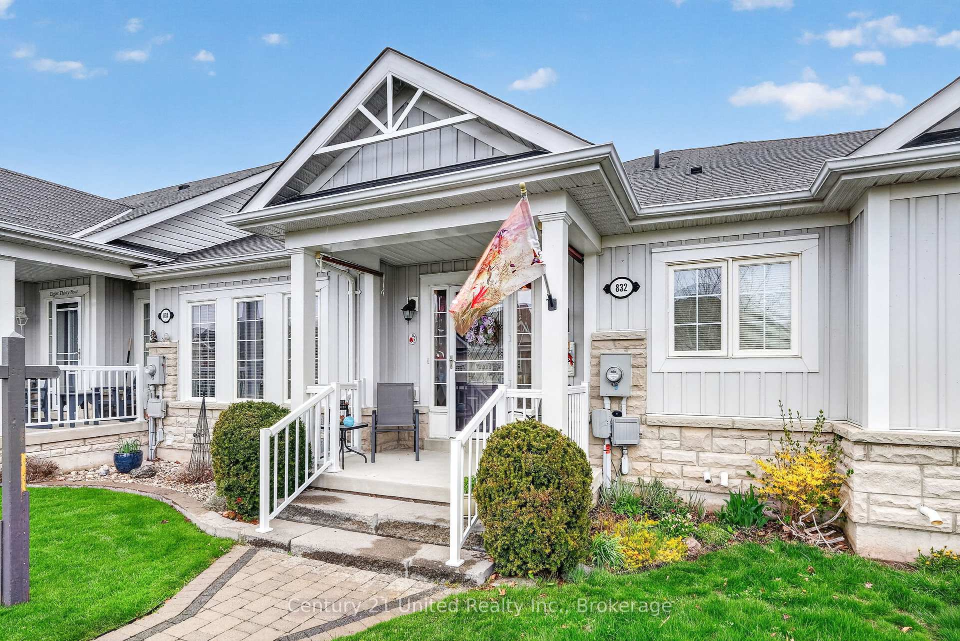 Photo 1 of 832 Leslie Street, Cobourg — HOMEH