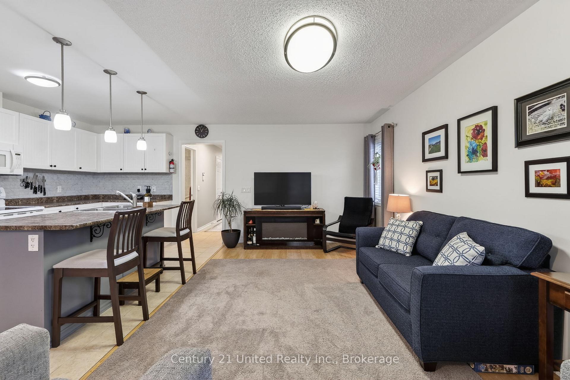 Photo 11 of 832 Leslie Street, Cobourg — HOMEH