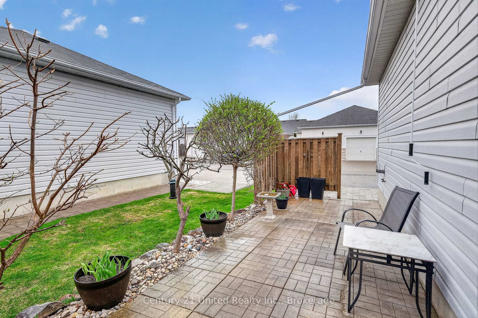 Photo 30 of 832 Leslie Street, Cobourg — HOMEH