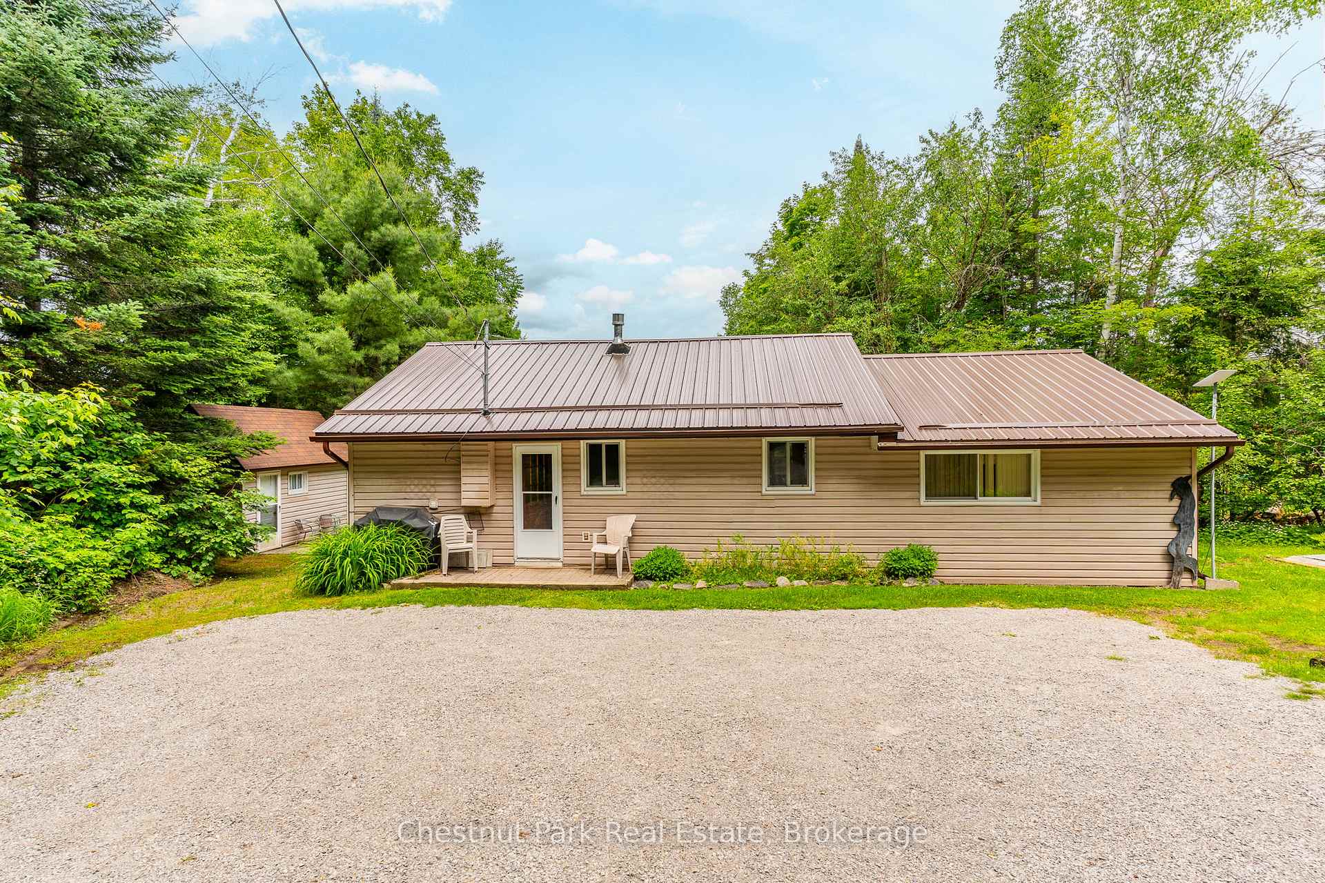 Photo 2 of 1900 Curry Road, Dysart et al, Harburn — HOMEH