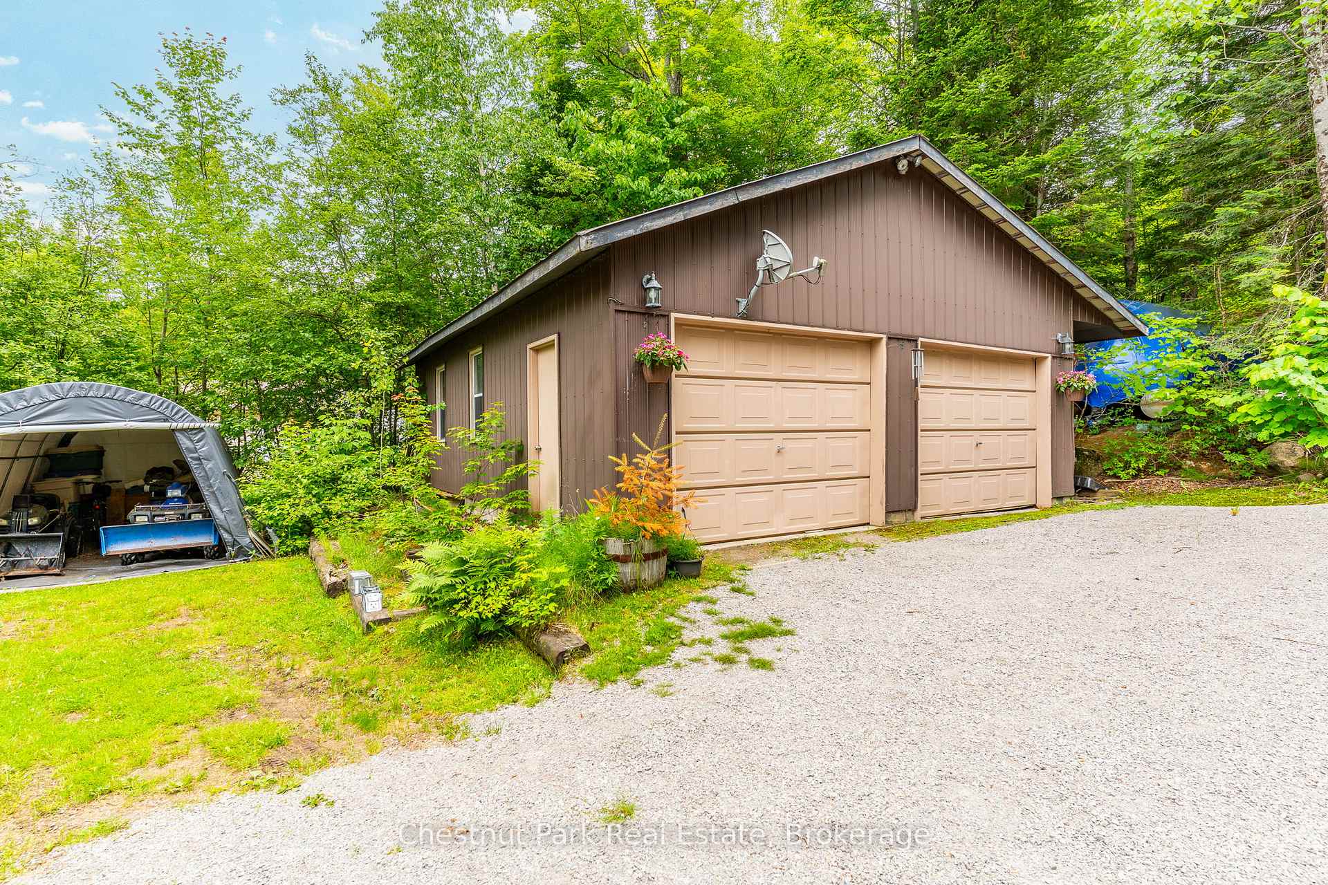 Photo 24 of 1900 Curry Road, Dysart et al, Harburn — HOMEH