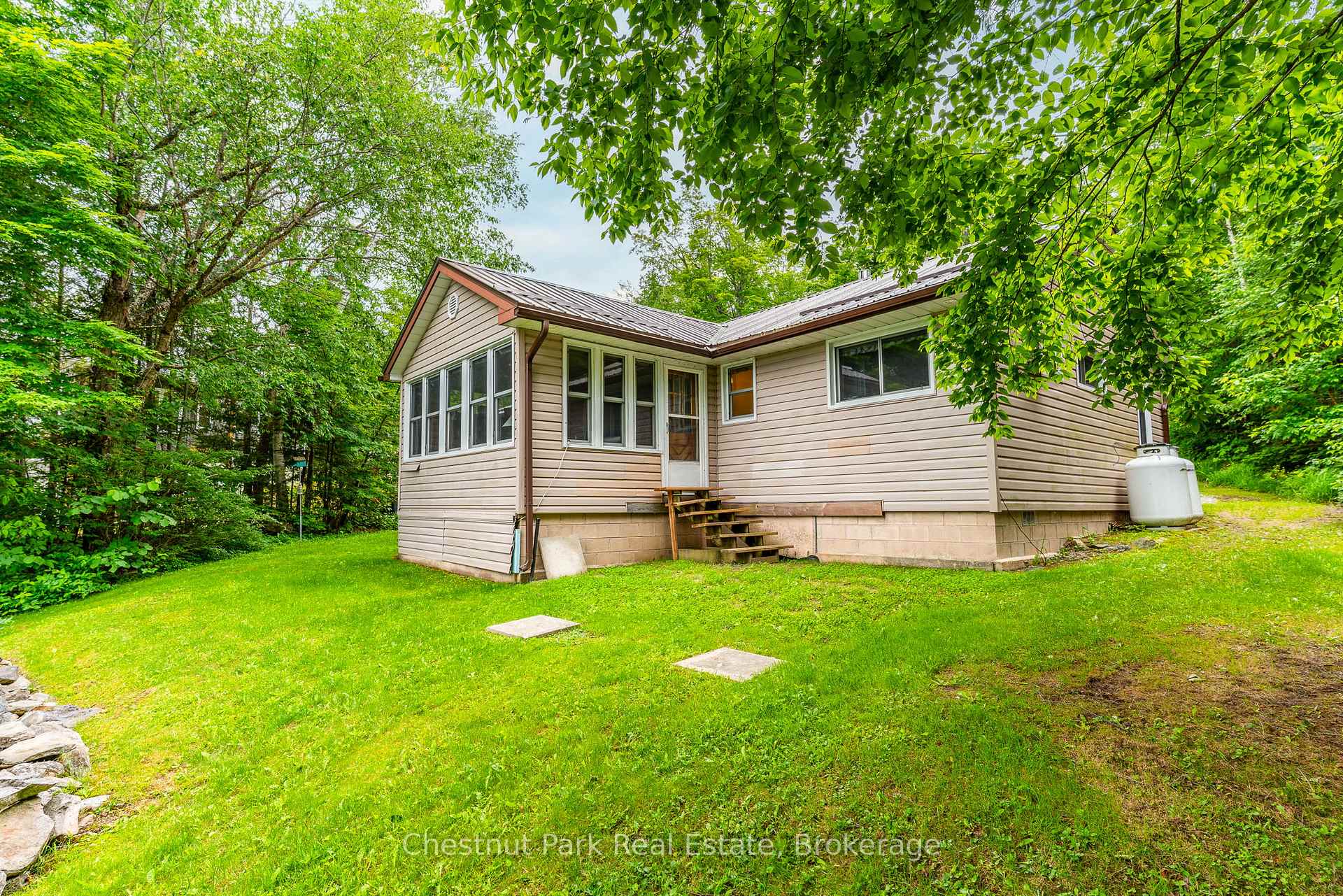 Photo 26 of 1900 Curry Road, Dysart et al, Harburn — HOMEH