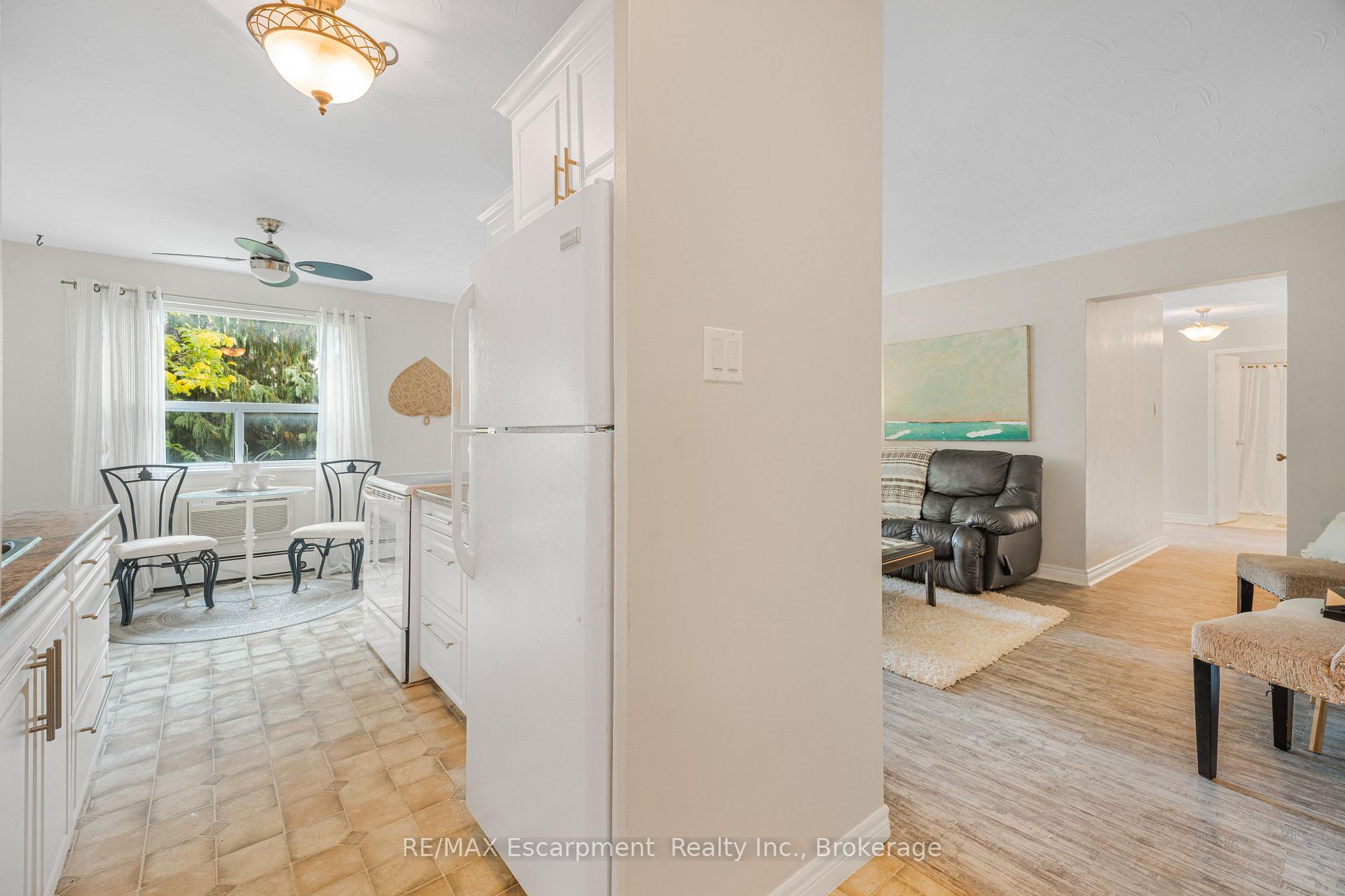Photo 4 of Unit 203, 485 Thorold Road, Welland, Prince Charles — HOMEH